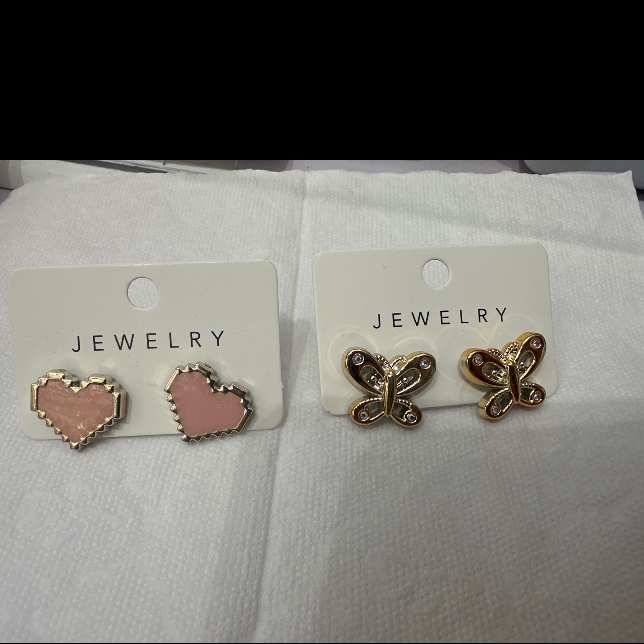 独特耳饰 精致耳环 高级感饰品 时尚女士必备款式 UV镀塑料耳钉耳饰耳环详情图2