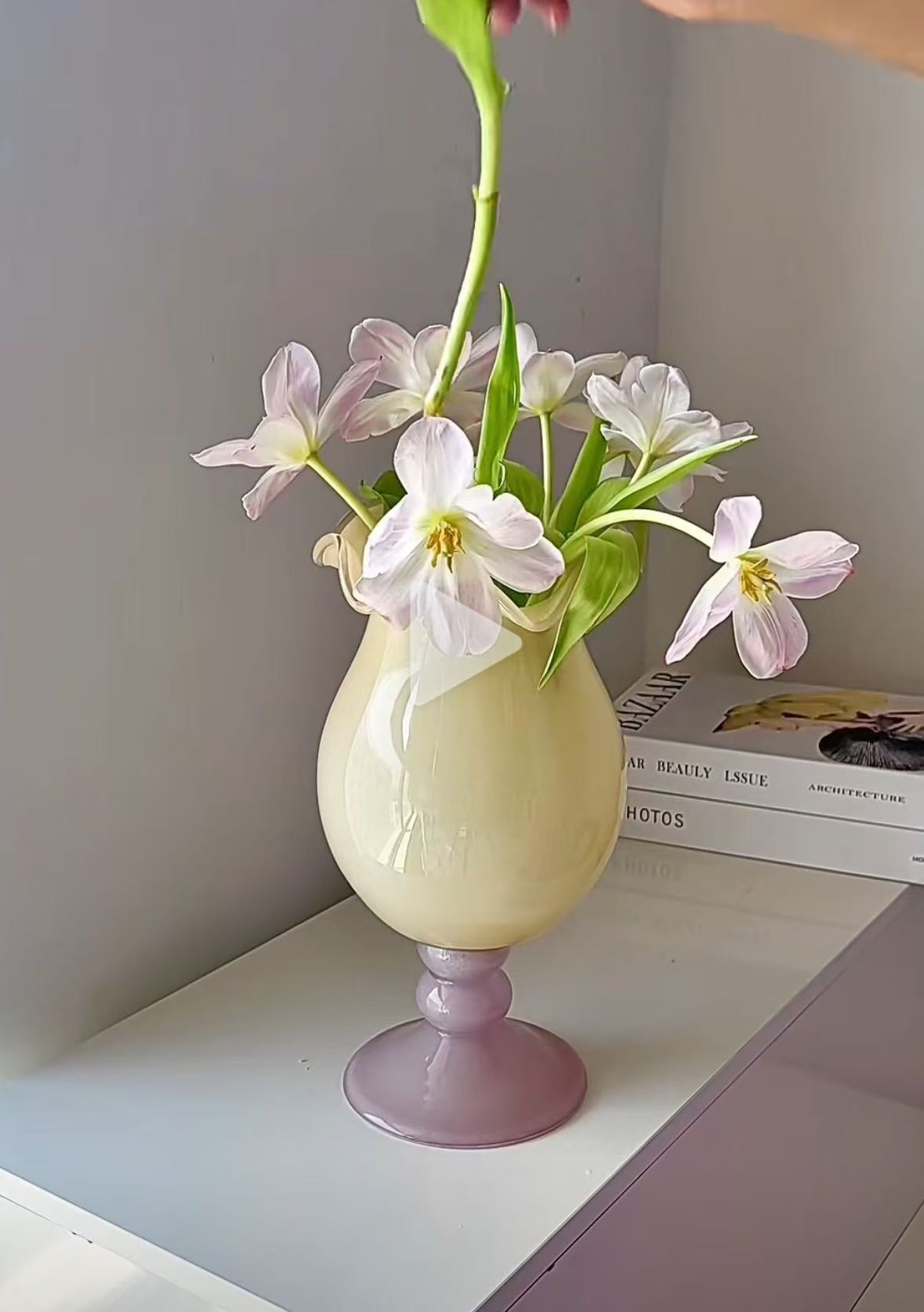 French-style medieval Fenton taro purple tall glass vase decoration, light luxury high-end creative vase for the living room, vase, vase, vase handicraft, vase detail image 4