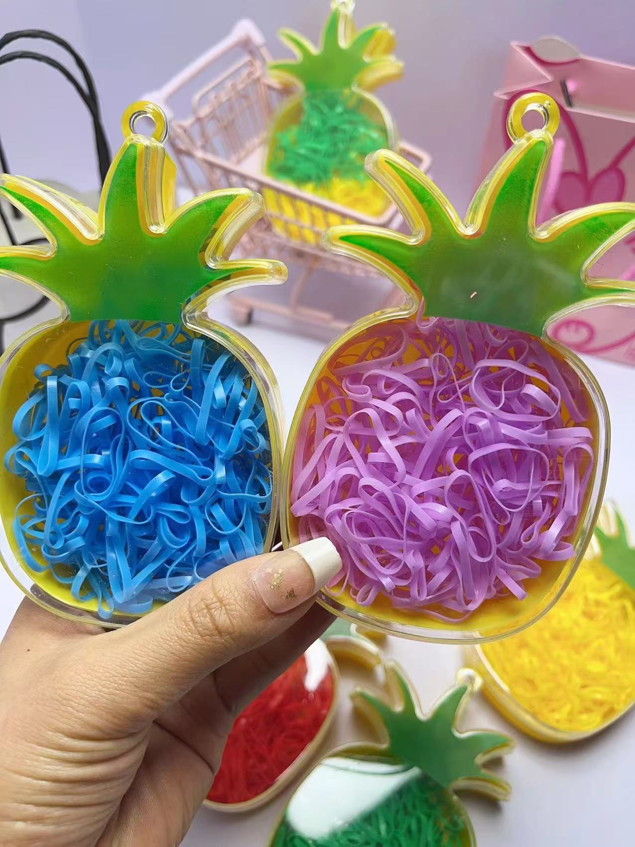 Children's rubber bands and rubber products are safe and non-toxic. The rubber bands and rubber rings are available in multiple colors and are durable without damaging hair quality detail image 4