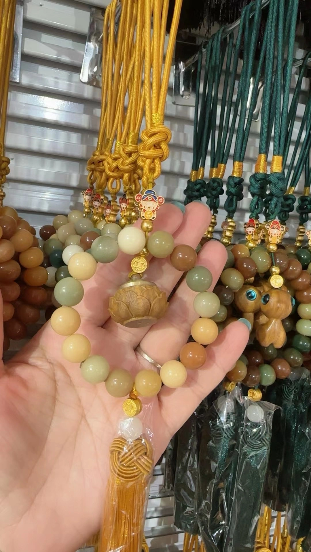 Bodhi Root Text Play car hang, Bodhi Bodhi Buddhist Prayer beads car hang, safe entry and exit car hang detail image 4