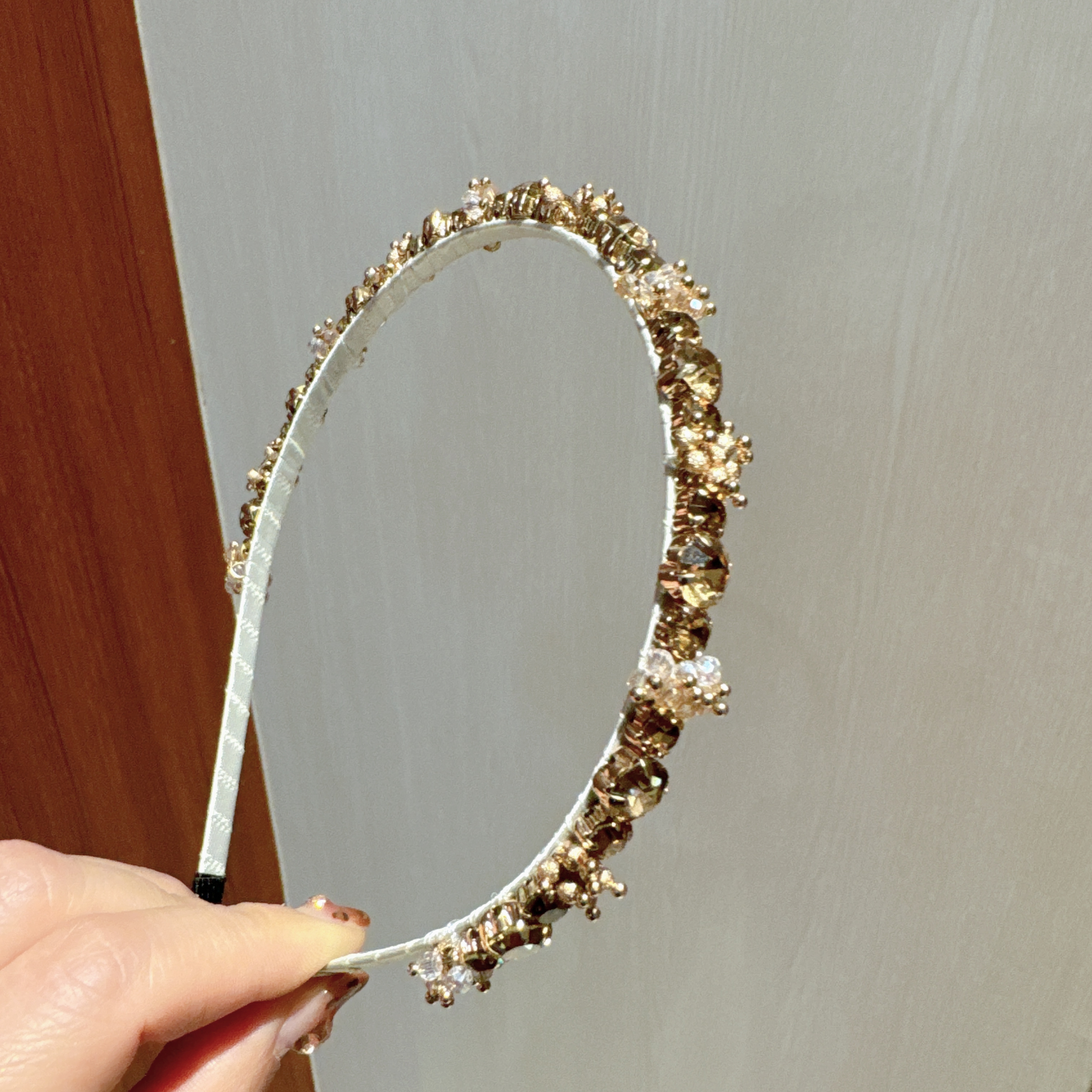 Dongdaemun Korean Version Diamond-Encrusted Professional Handcrafted Hairband, Simple New Style Hairpin, Women's Versatile Headband, And Fairy Super Fairy-Like Headband Item Picture