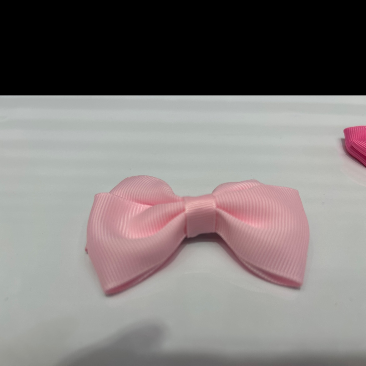 Cute children's hair clips, simple and elegant children's hair accessories details Picture