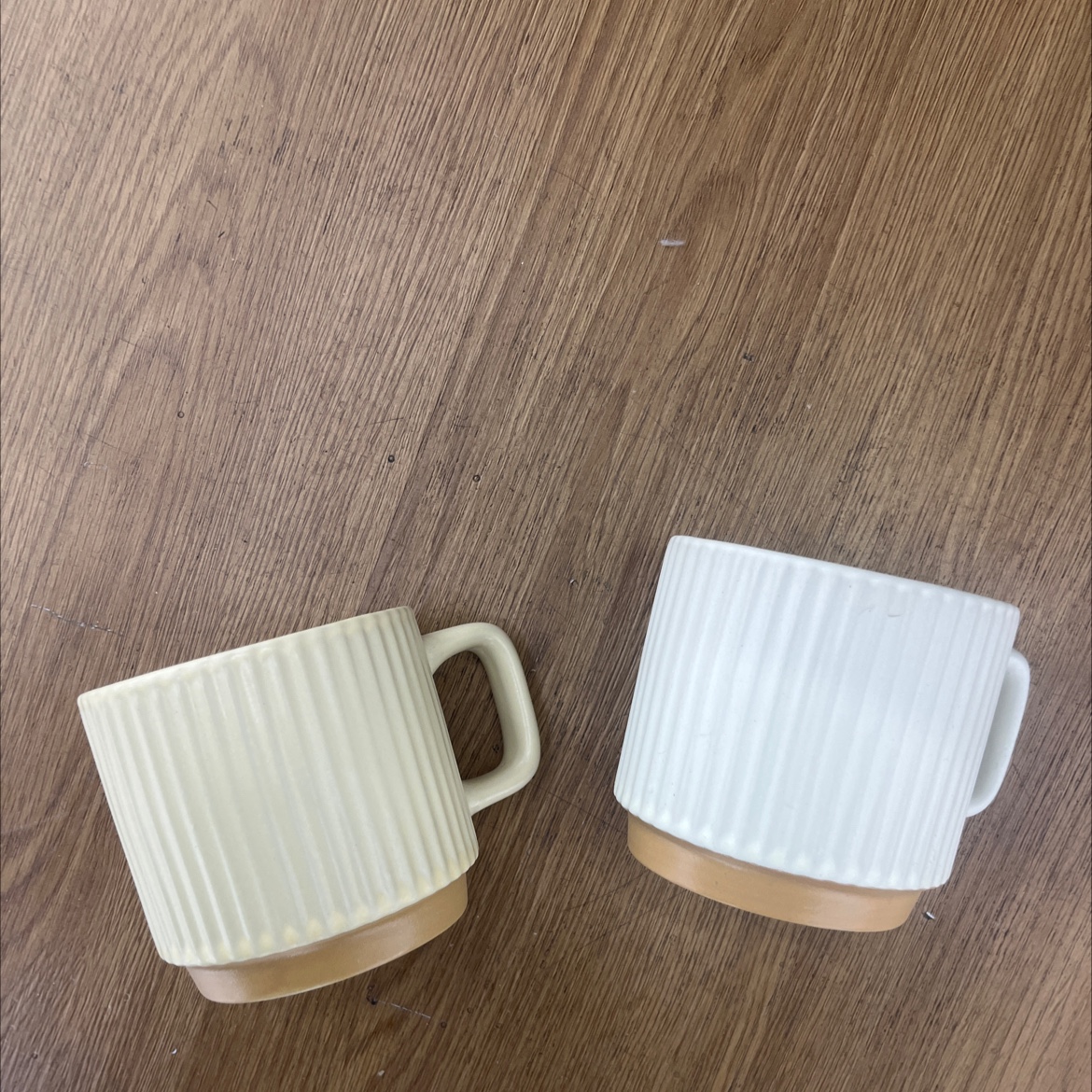 Textura rayas serie, siendo retro tazas de café, red de taza de cerámica cerámica creativa taza roja ‌ es mediante procesos especiales en la taza de símbolos creativos o plásticas especiales details Picture