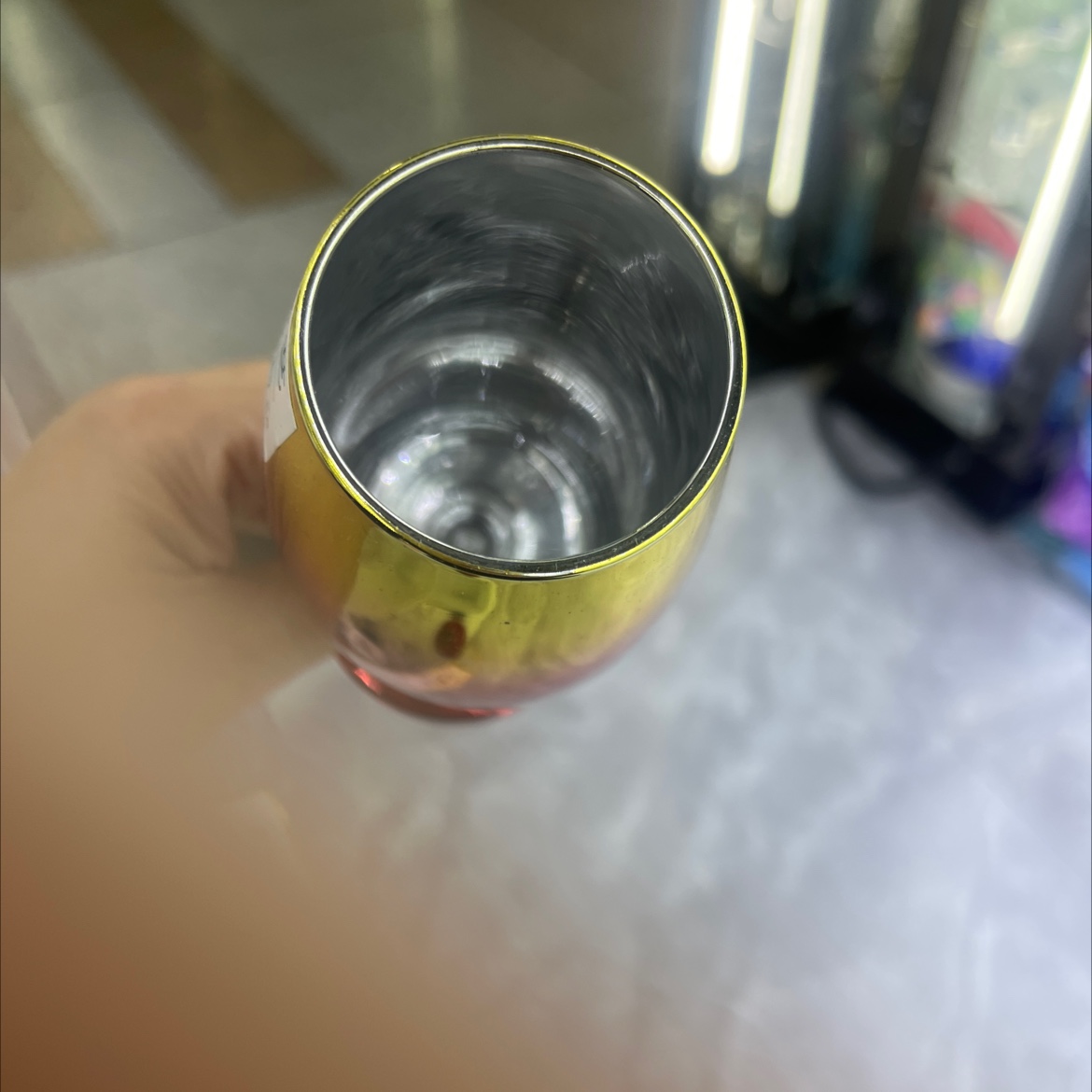 Highball glasses, red wine glasses, beer towers, small glass wine glasses, exquisitely printed wine glasses, high-end catering supplies, essential wine glasses for hotels and bars Application Scenario