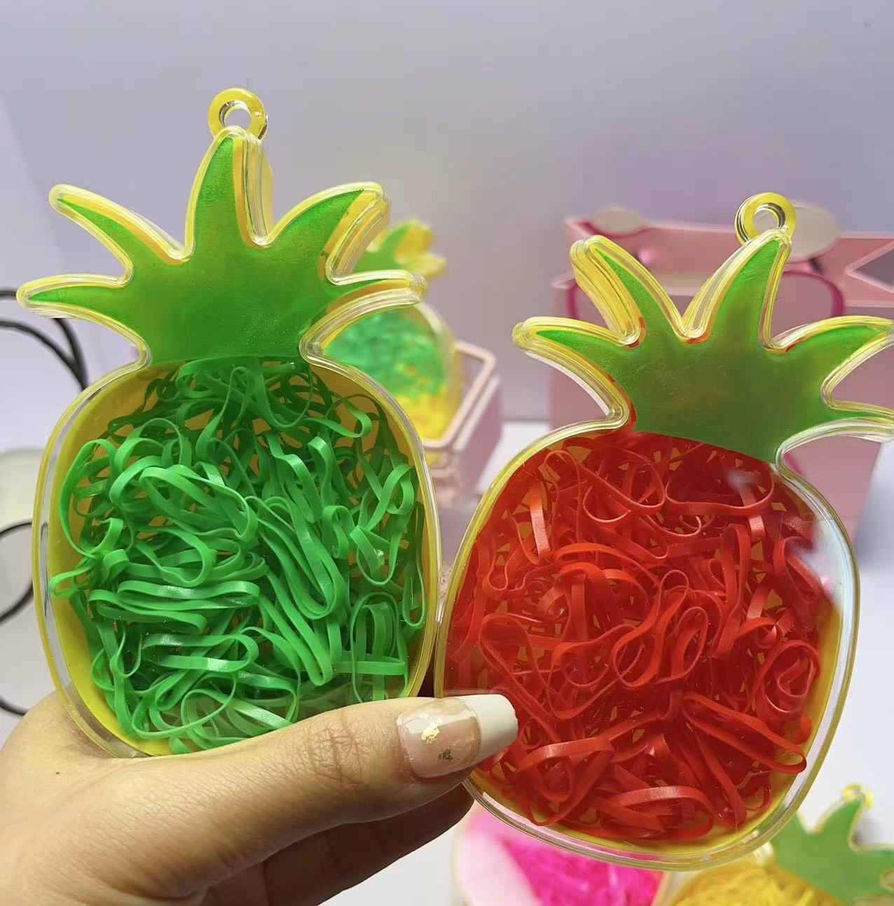 Children's rubber bands and rubber products are safe and non-toxic. The rubber bands and rubber rings are available in multiple colors and are durable without damaging hair quality detail image 3