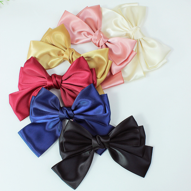 Creative accessories include glossy polyester hair clips, unique hair accessory designs, elegant ladies' hair clips, simple and fashionable headwear decorations details Picture