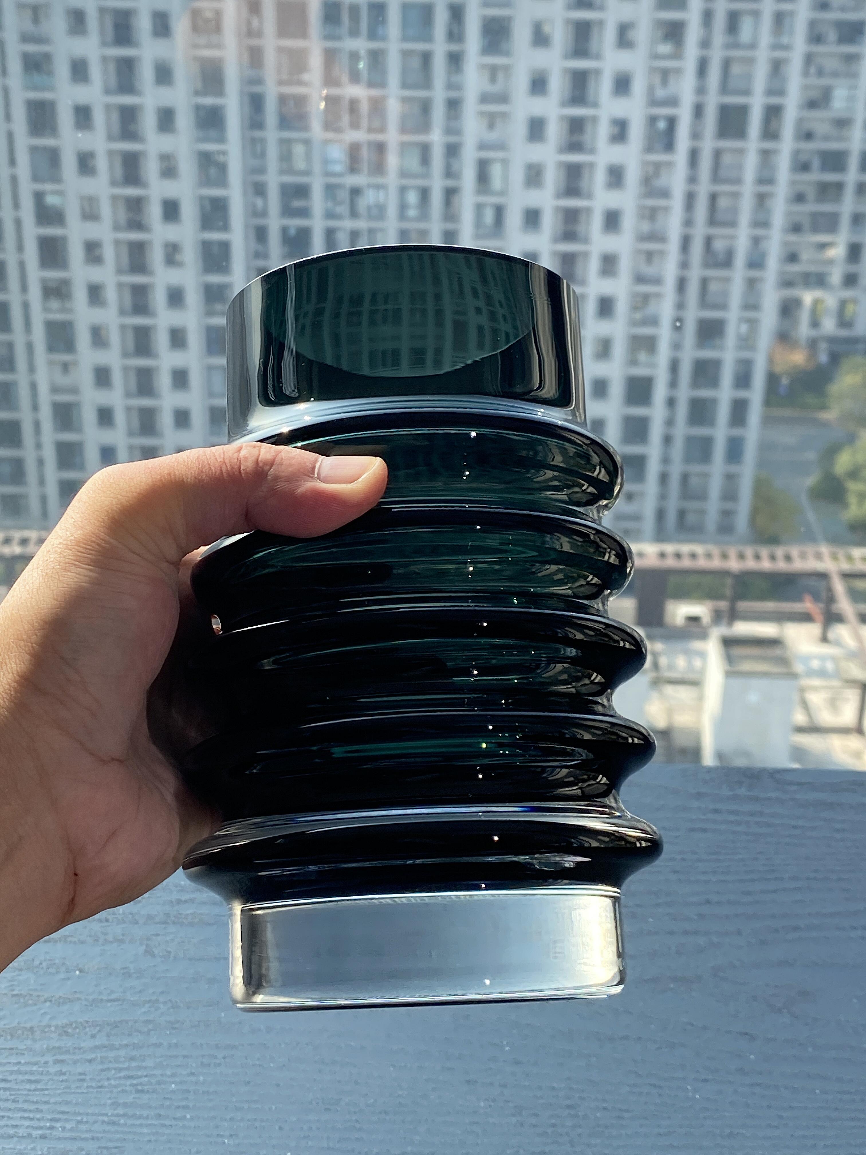 装饰花瓶实物图