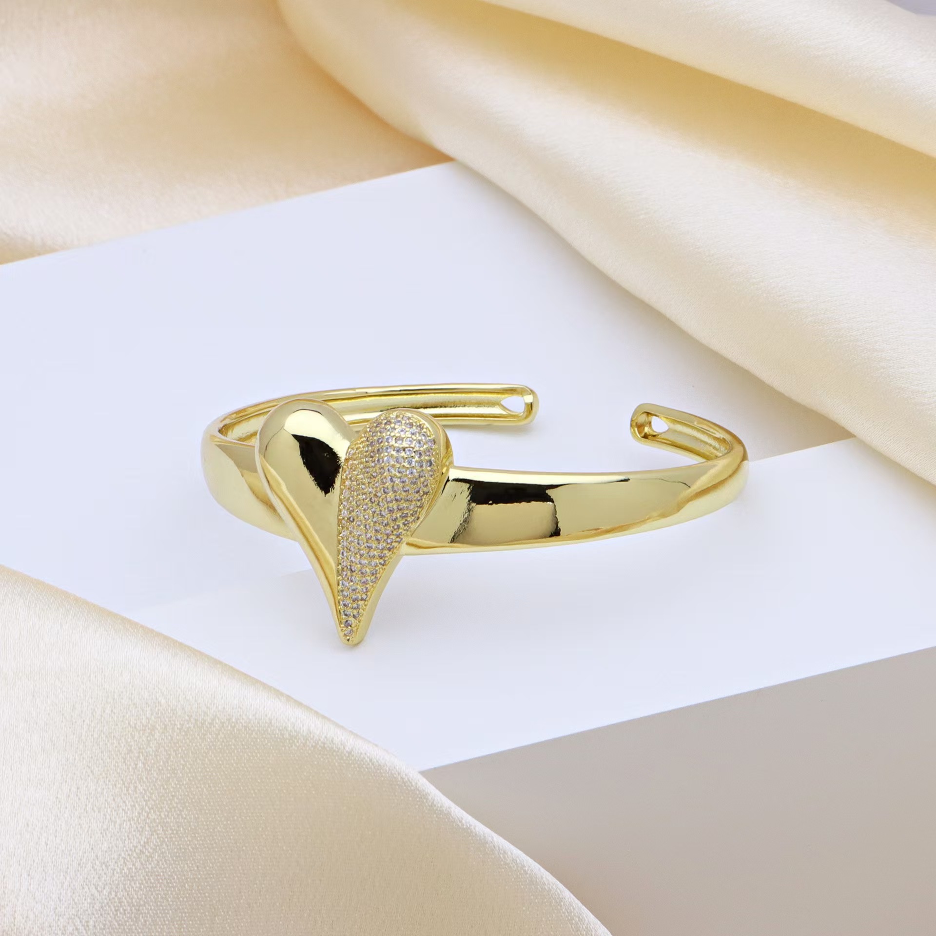 欧美简约新款爱心锆石戒指手镯耳钉套装情人节套装水晶锆石套链锆石套链详情图4