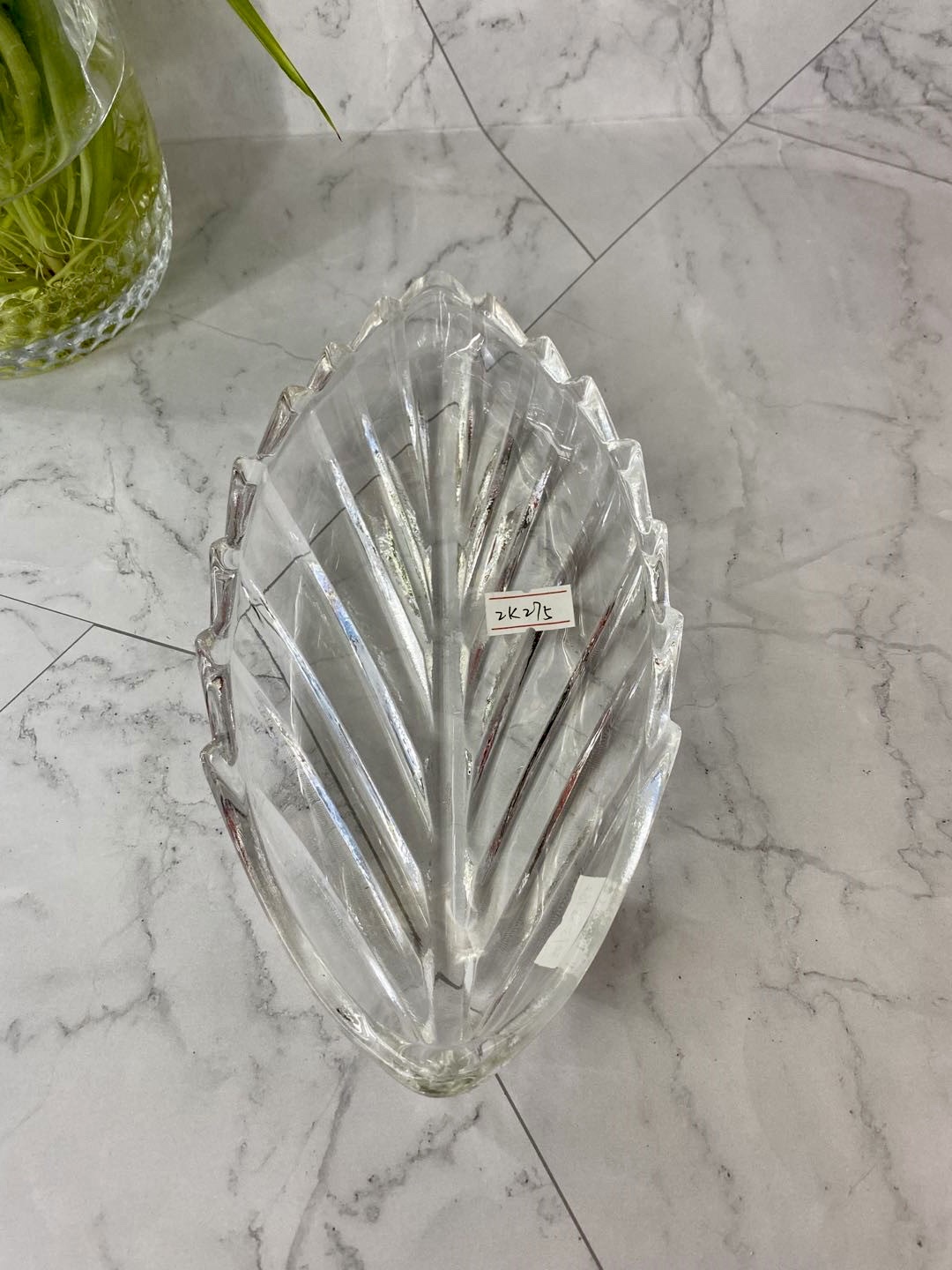 琉璃盘 玻璃工艺品 精致透明 小吃盘水果盘 玻璃烟灰缸 功能多样 美观实用白底实物图