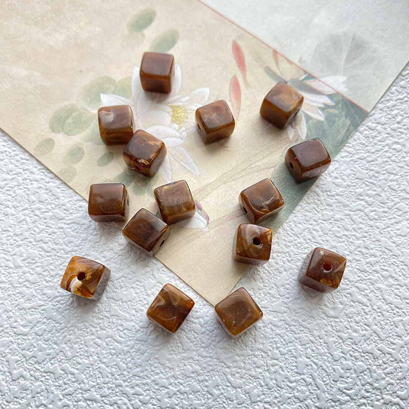 Acrylic 8×9mm two-color and multi-color small square sugar, small square cloud mist, cloud bead, imitation stone bead, DIY bead accessory material, jewelry, mobile phone chain, backpack chain, necklace making Item Picture