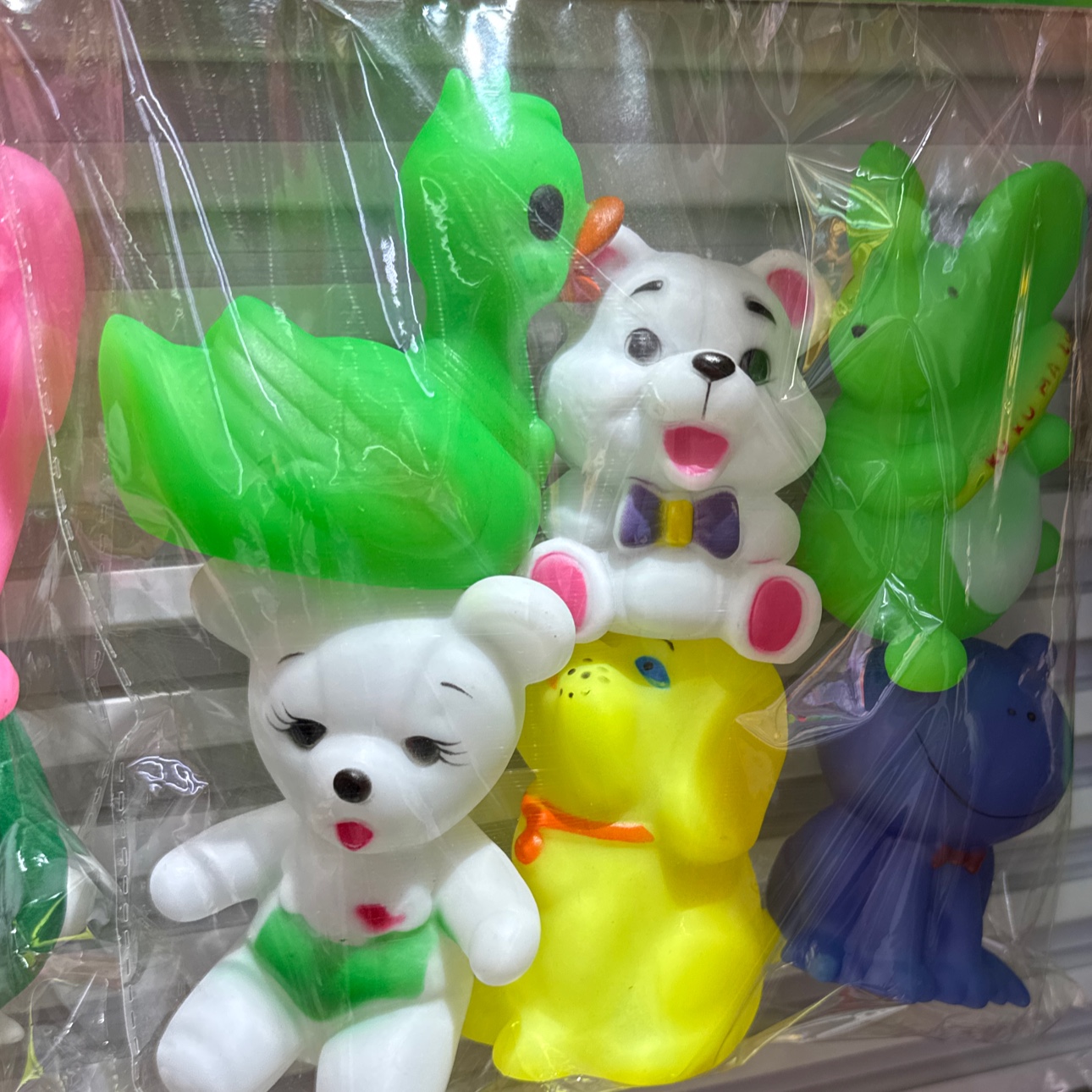 搪胶儿童玩具 拉布布娃娃 玩具系列 安全无毒 软胶材质 适合3-6岁儿童儿童玩具玩具搪胶