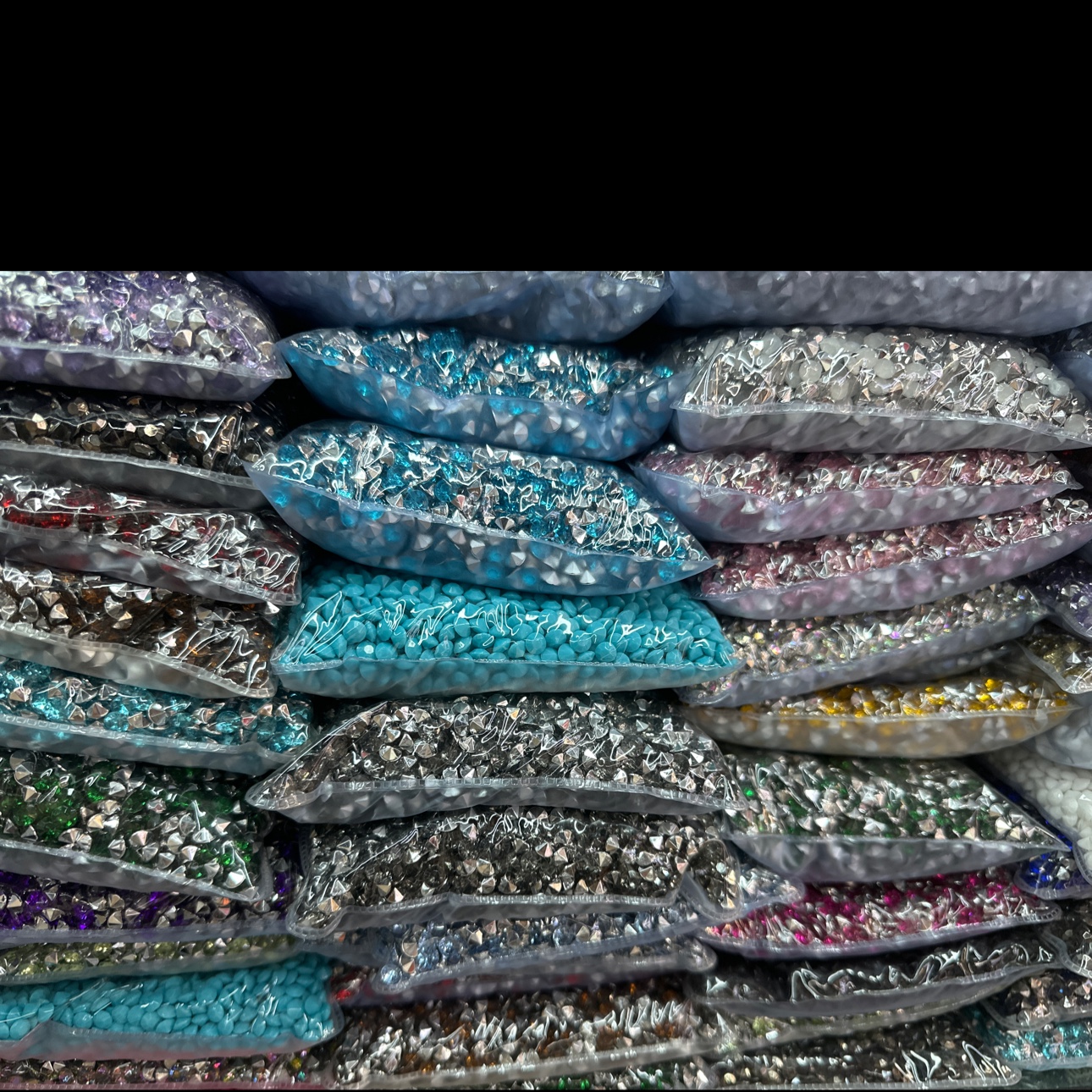 压克力配饰 饰品 美甲 美妆 皮标装饰 创意家居磁性装饰品 独特设计产品图