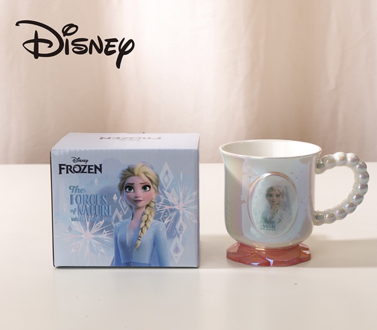 Exquisite ceramic cups, artistic ornaments, modern and simple decorative items, ceramic handicrafts, high-end living room decoration, ceramic cups, gift cups, handicrafts, ceramic souvenirs, beautiful and cute Application Scenario