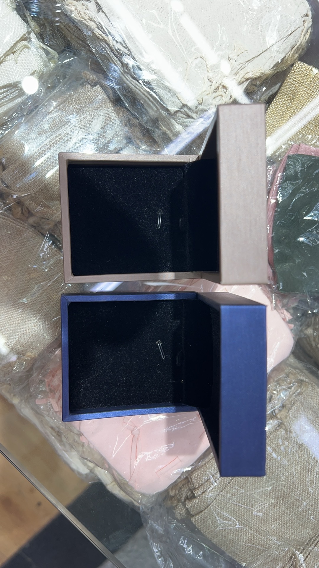 拉丝皮项链 手链 首饰盒首饰盒包装盒饰品首饰包装盒产品图