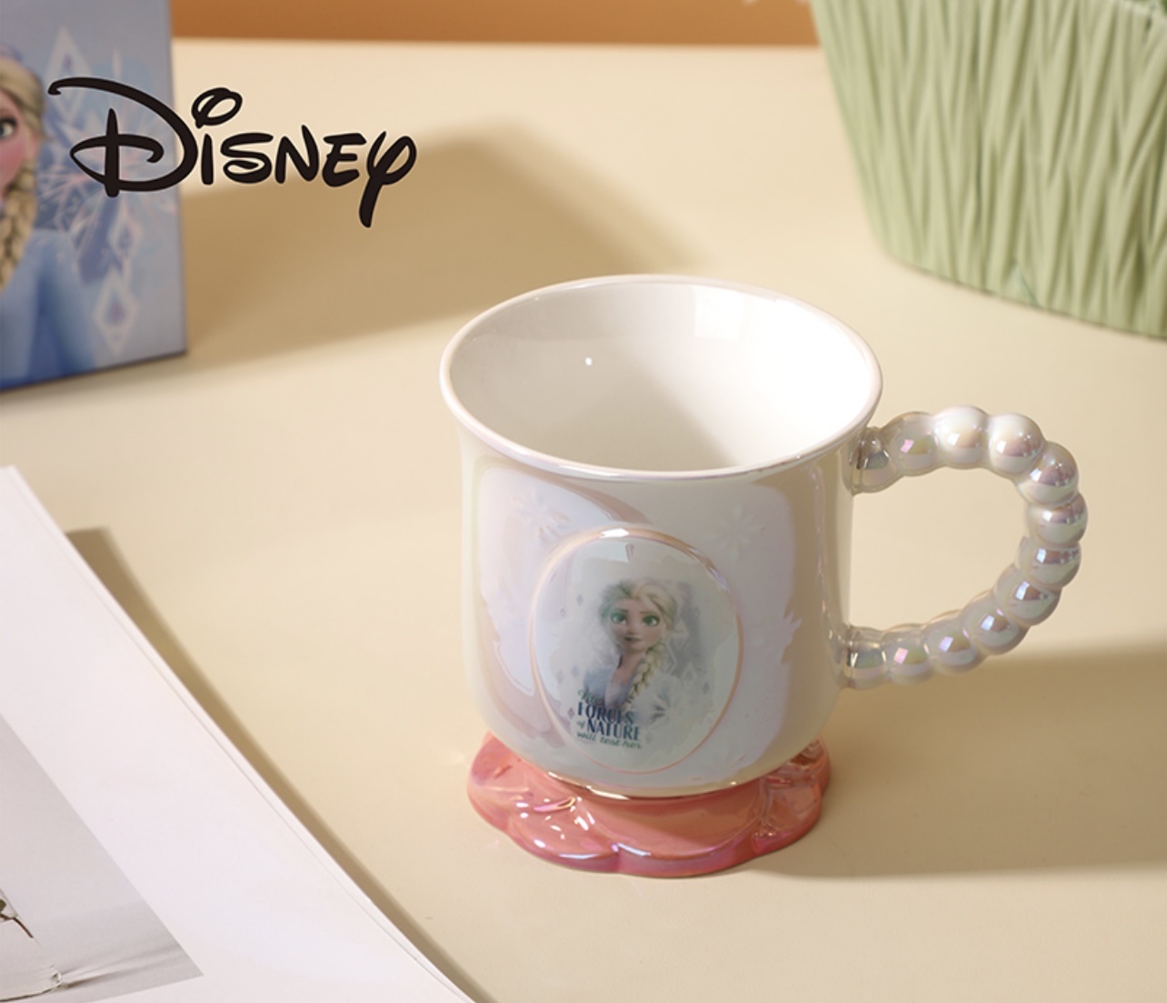 Exquisite ceramic cups, artistic ornaments, modern and simple decorative items, ceramic handicrafts, high-end living room decoration, ceramic cups, gift cups, handicrafts, ceramic souvenirs, beautiful and cute details Picture