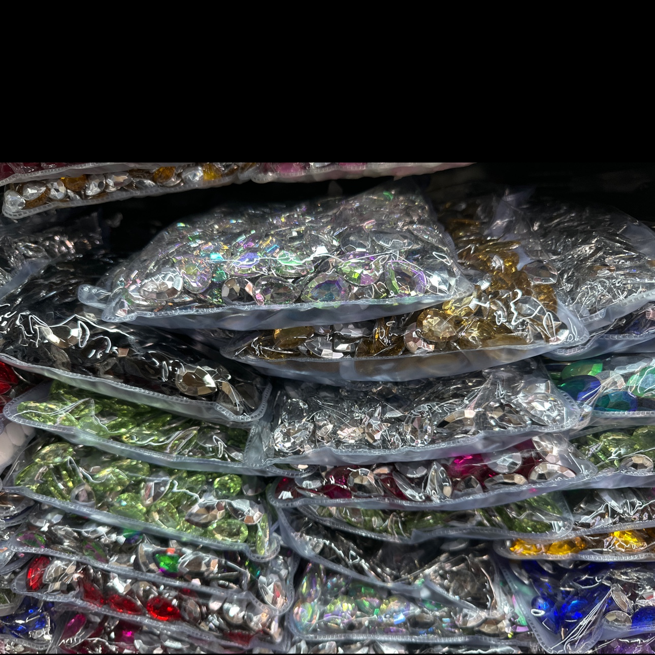 压克力配饰 饰品 美甲 美妆 皮标装饰 创意家居磁性装饰品 独特设计细节图