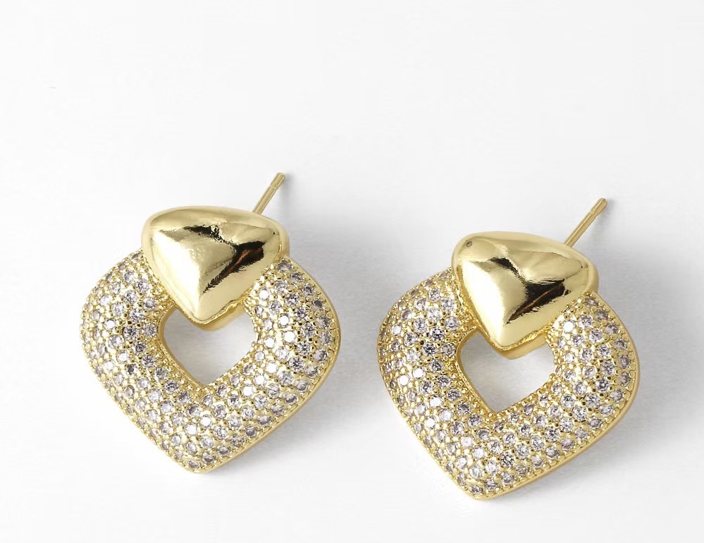 时尚潮流百搭情人节礼物铜锆石爱心耳环耳饰系列产品图