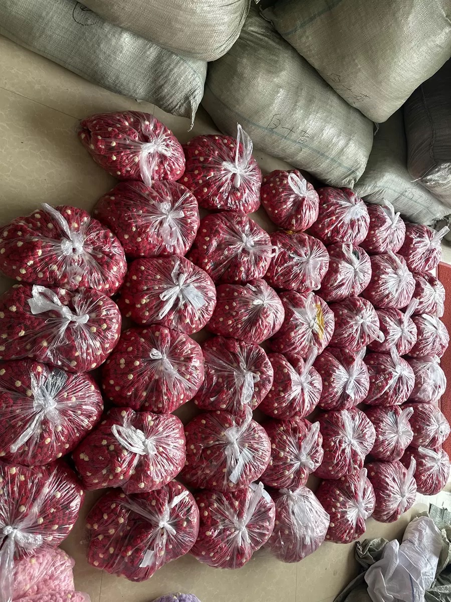 精美手提包装盒 适合饰品伴手礼礼品盒 环保材质 精细工艺 手提设计方便携带细节图