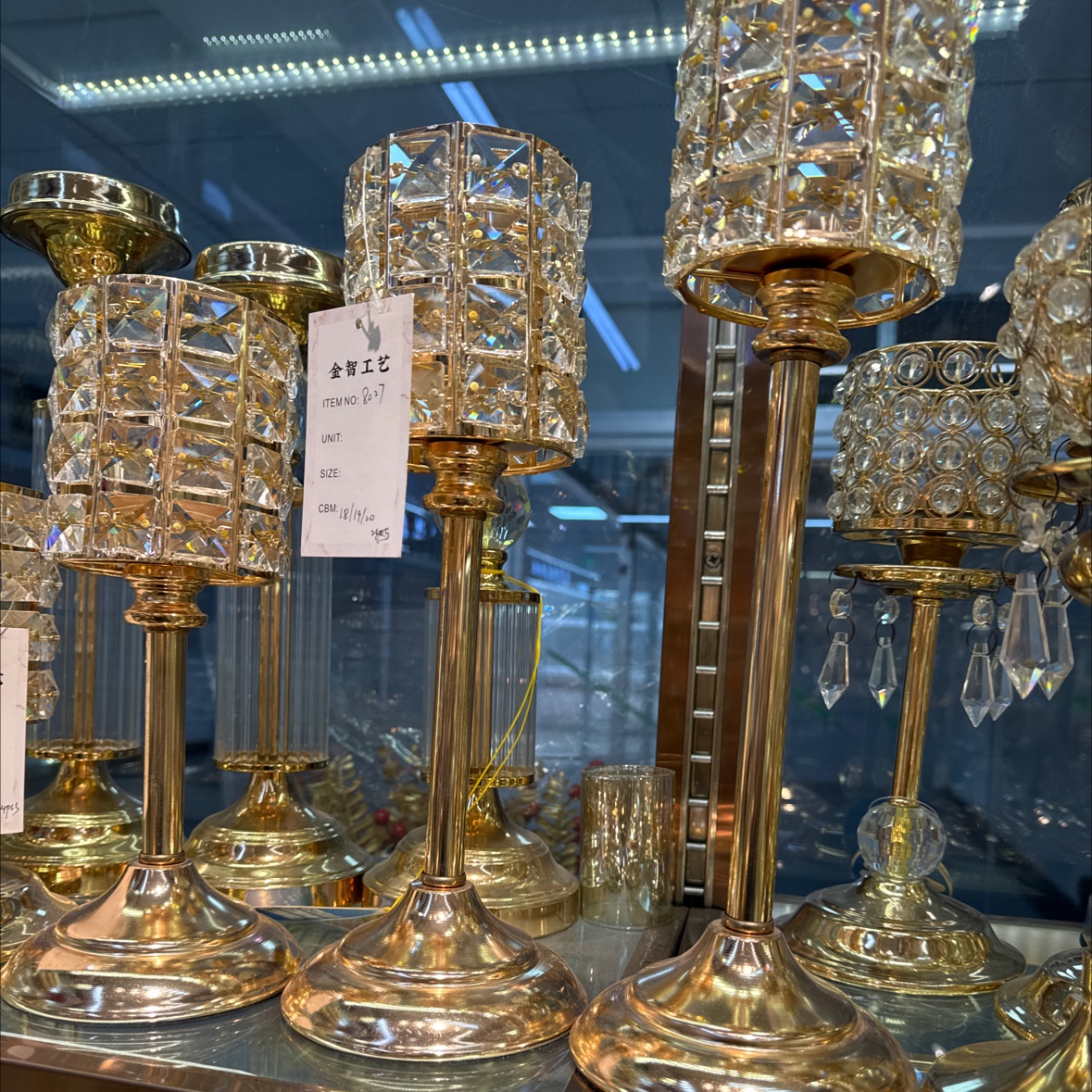 厂家铁艺烛台工艺品批发新款烛台路引婚庆道具插花铁艺婚礼花托架餐桌浪漫烛台创意家居