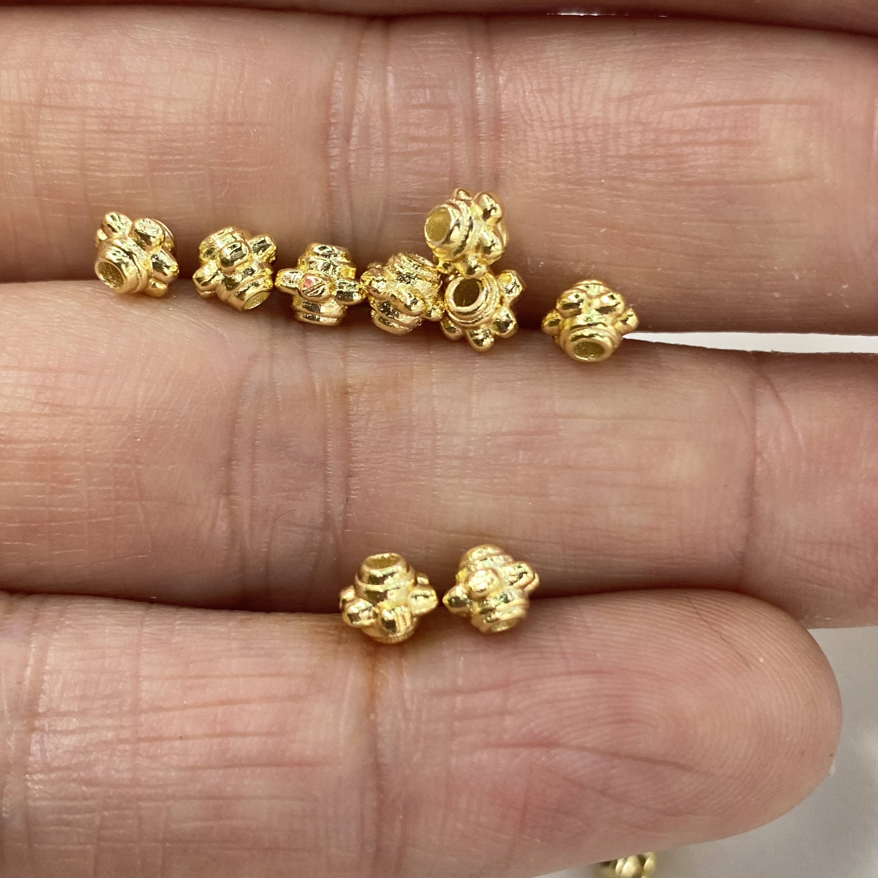 Cobre chapado en oro real 18K alta retención de color accesorio dragonfly eye bead 6mm Application Scenario