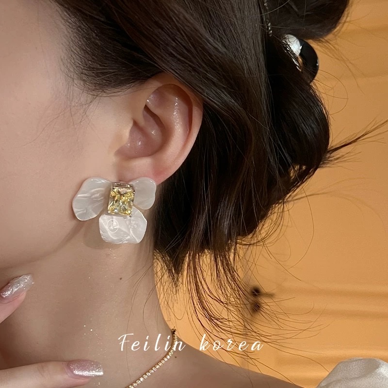 2024年新品治愈蓝鸢尾方糖耳环女轻奢高级感小众设计何方耳钉饰品高级感气质花瓣花朵耳钉女耳环耳夹银针耳饰气质百搭详情图3