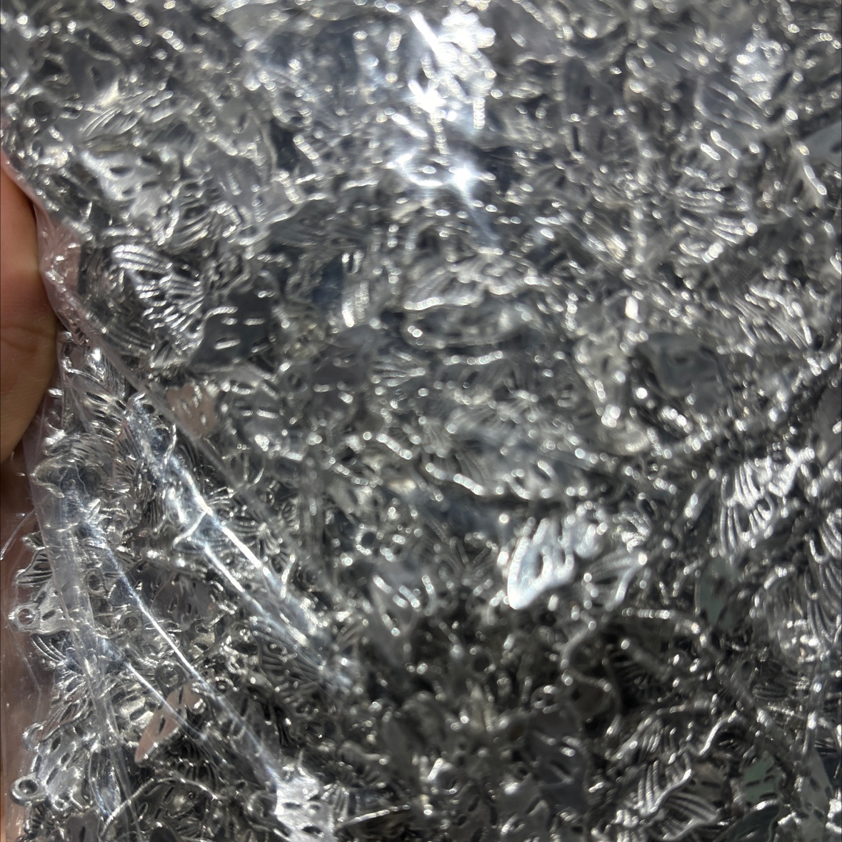 亮银蝴蝶隔珠背孔小蝴蝶手串手链串珠diy配件手工编制材料小蝴蝶饰品配件细节图