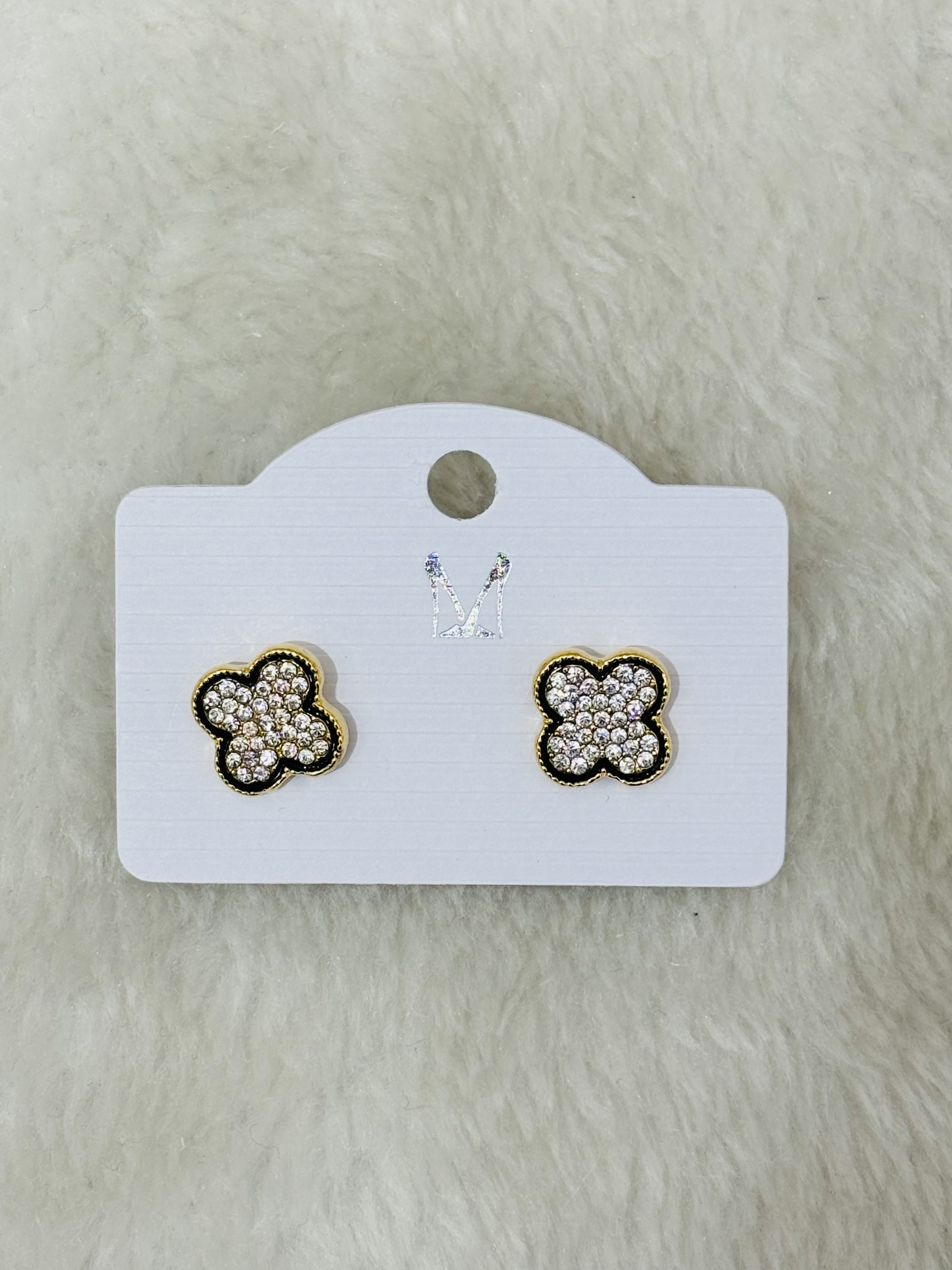 合金耳钉 高级感耳饰 经典耳钉 饰品女士耳环 简约时尚耳饰品 不易过敏耳钉图