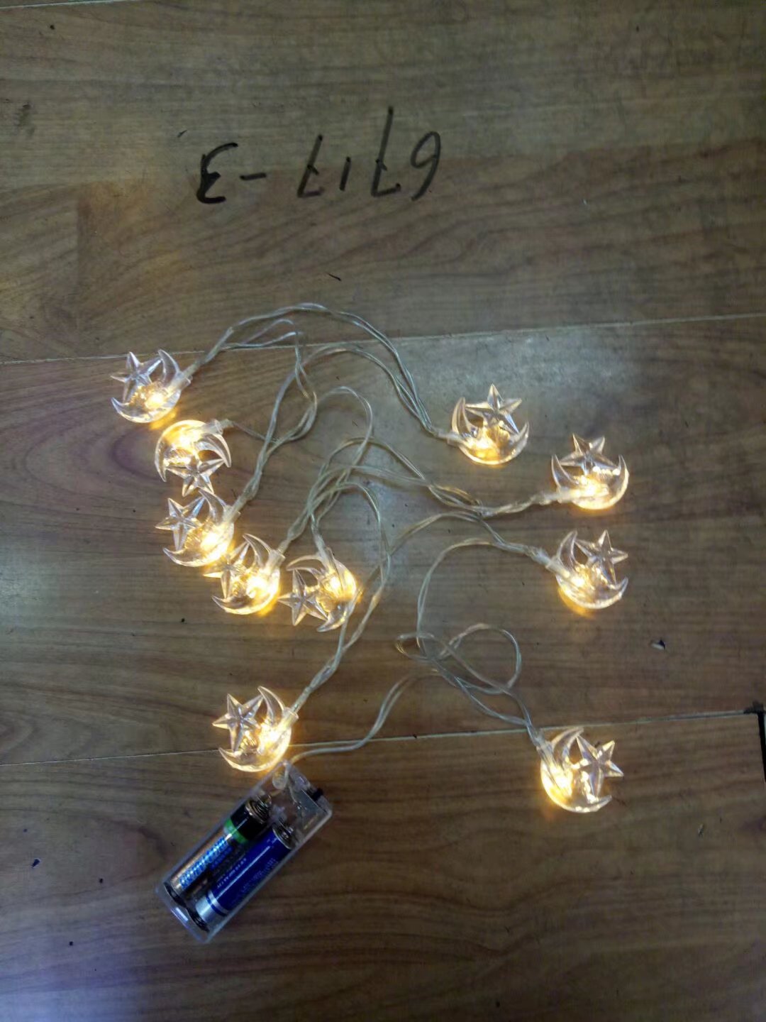 أضواء DC-001 ذات الهيكل العظمي للضوء (LED) المكونة من 10 رؤوس، والمصانع مبيعة مباشرة، وشركة باكاي المحدودة للحرف اليدوية. details Picture