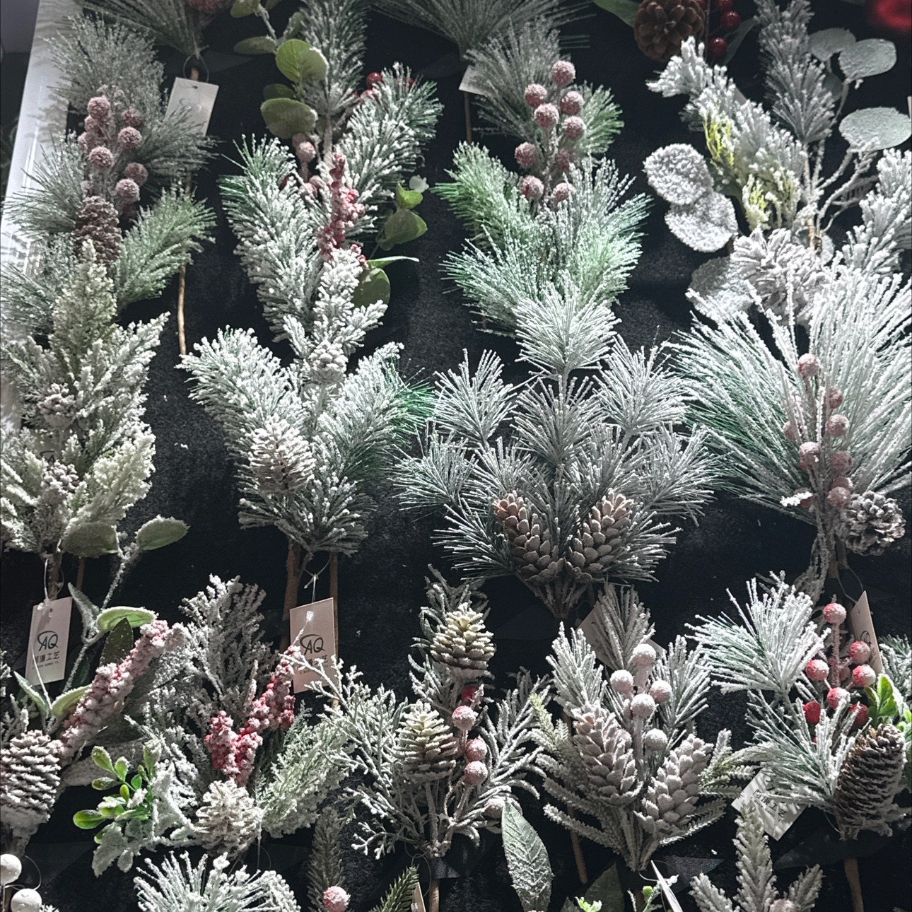 圣诞插枝硅胶人造花 圣诞节纪念用花木棉 仿真花装饰 假花仿真花艺术品 室内外装饰品细节图