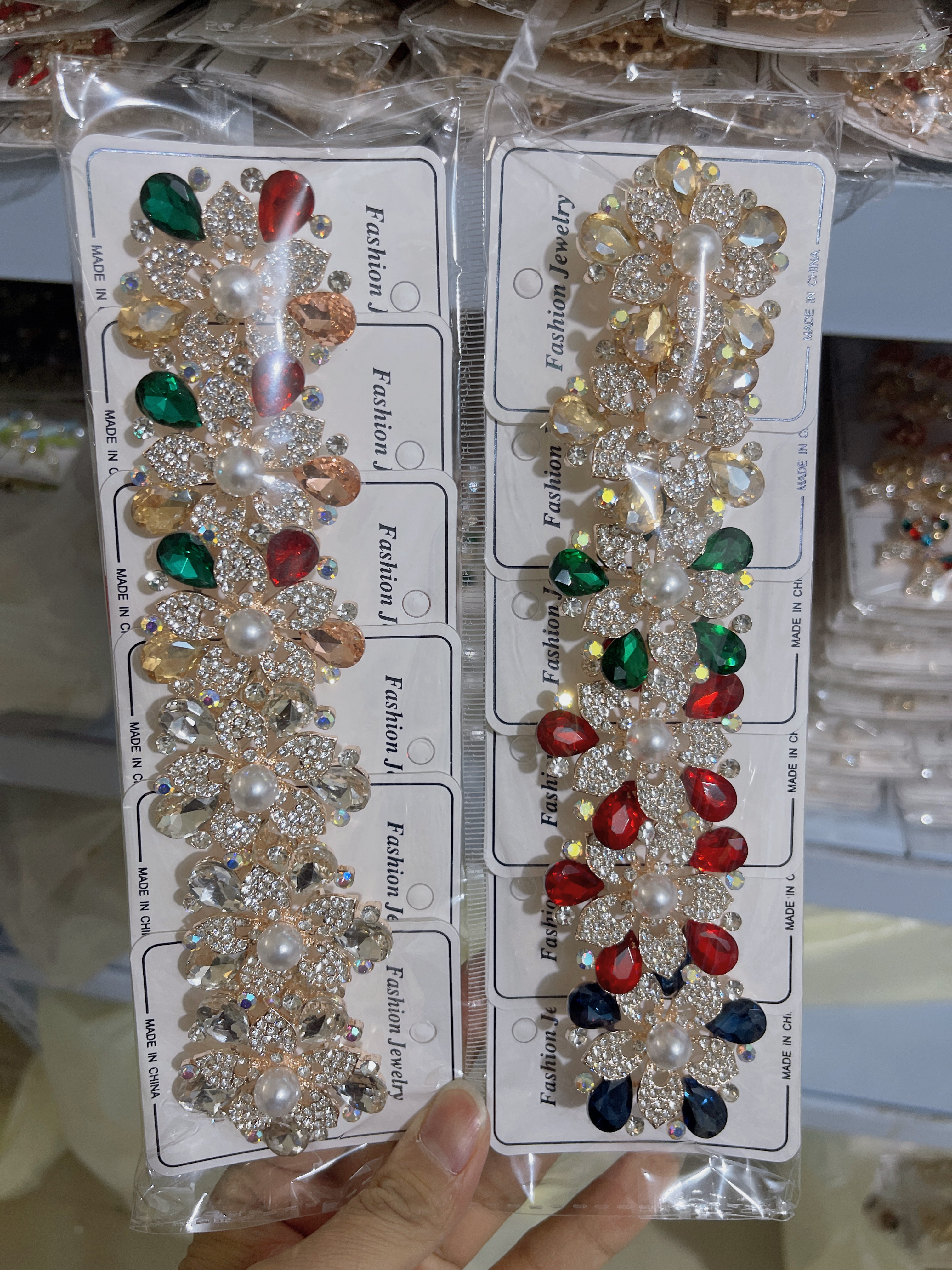 合金胸针，水晶材质，花朵圆形扣针，胸针胸针详情图8