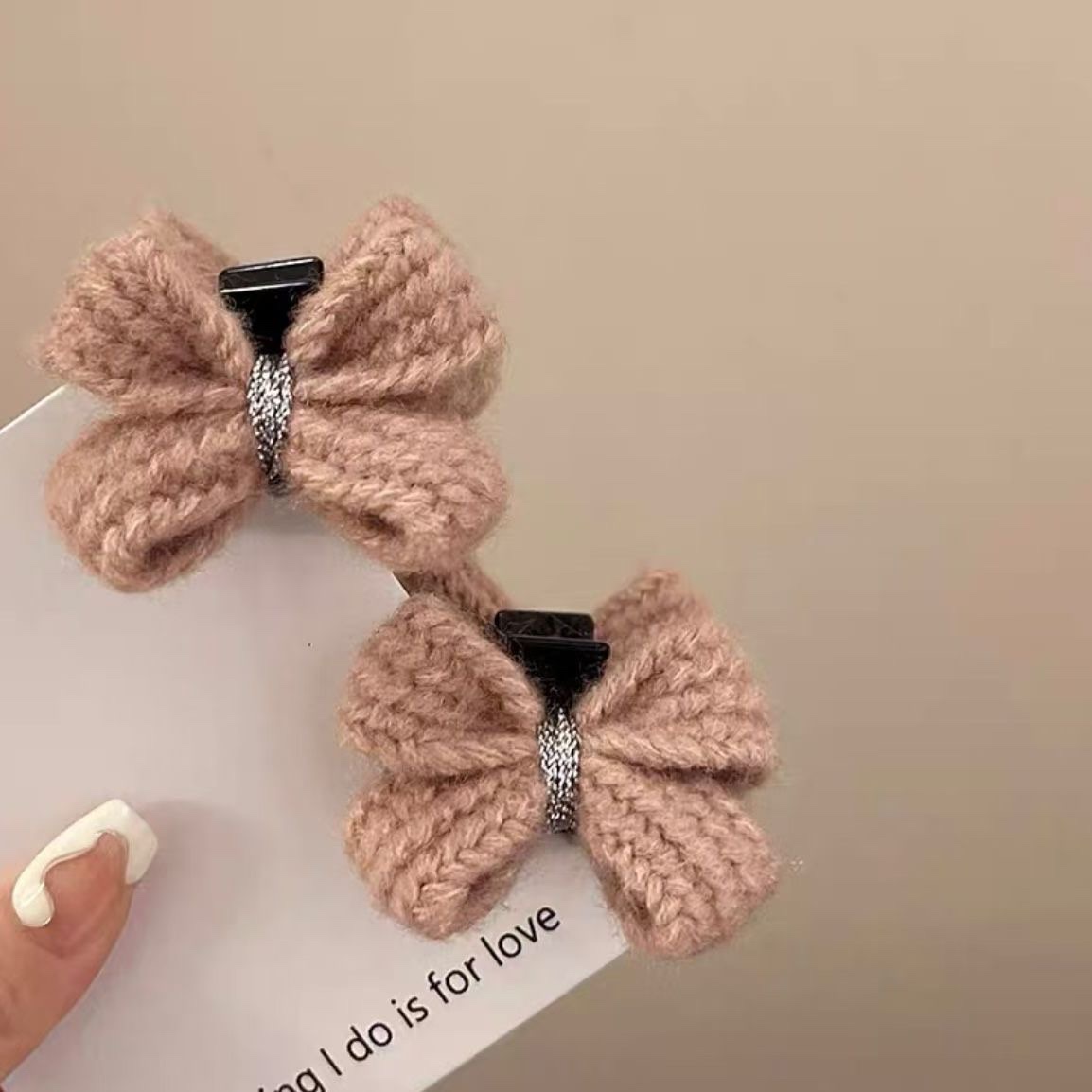 Diamond hair tie headwear, a rubber band hair band for tying hair, a shiny hair accessory, a must-have for hair care, simple, fashionable and durable