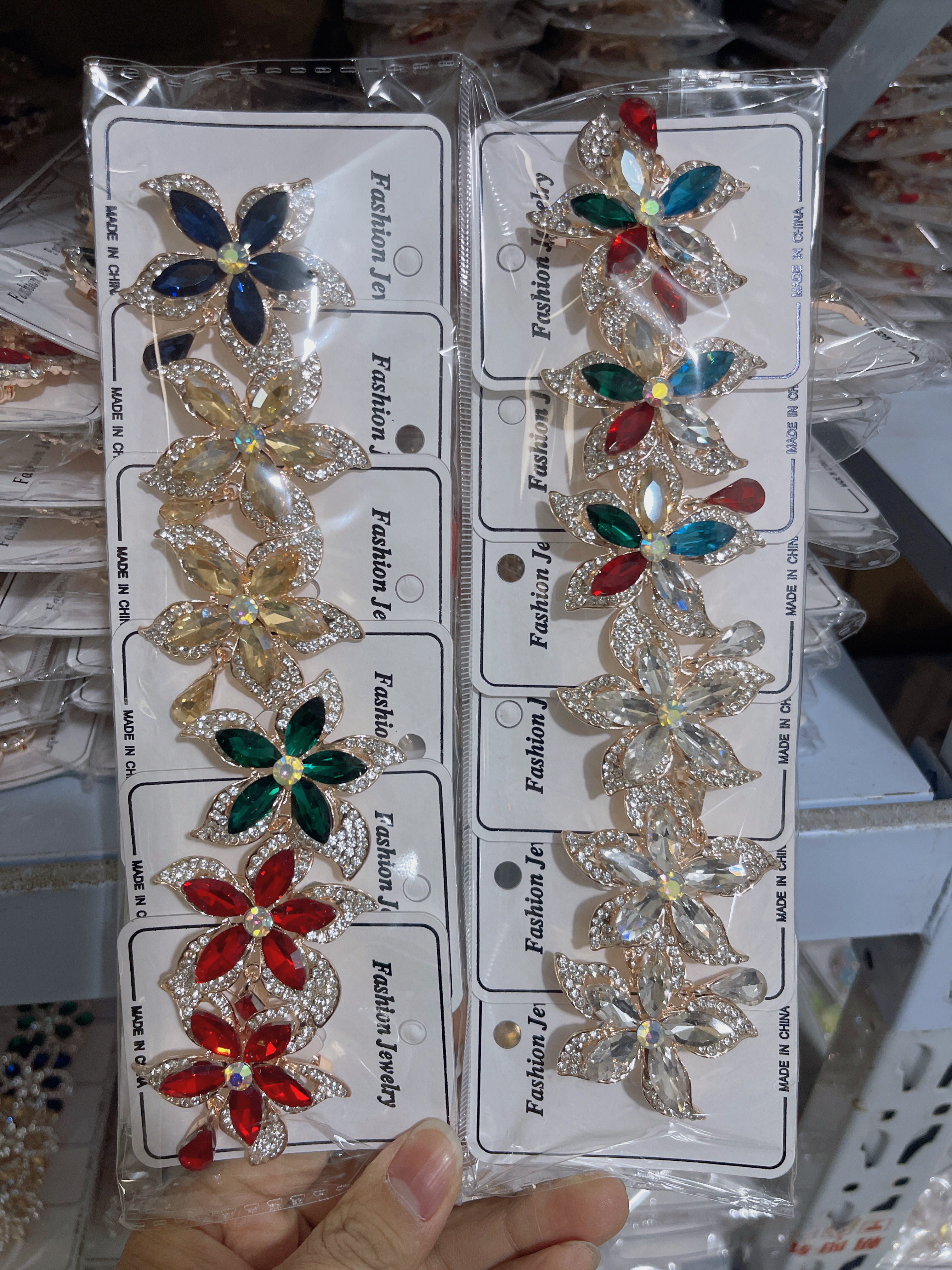 合金胸针，水晶材质，花朵圆形扣针，胸针胸针详情图7