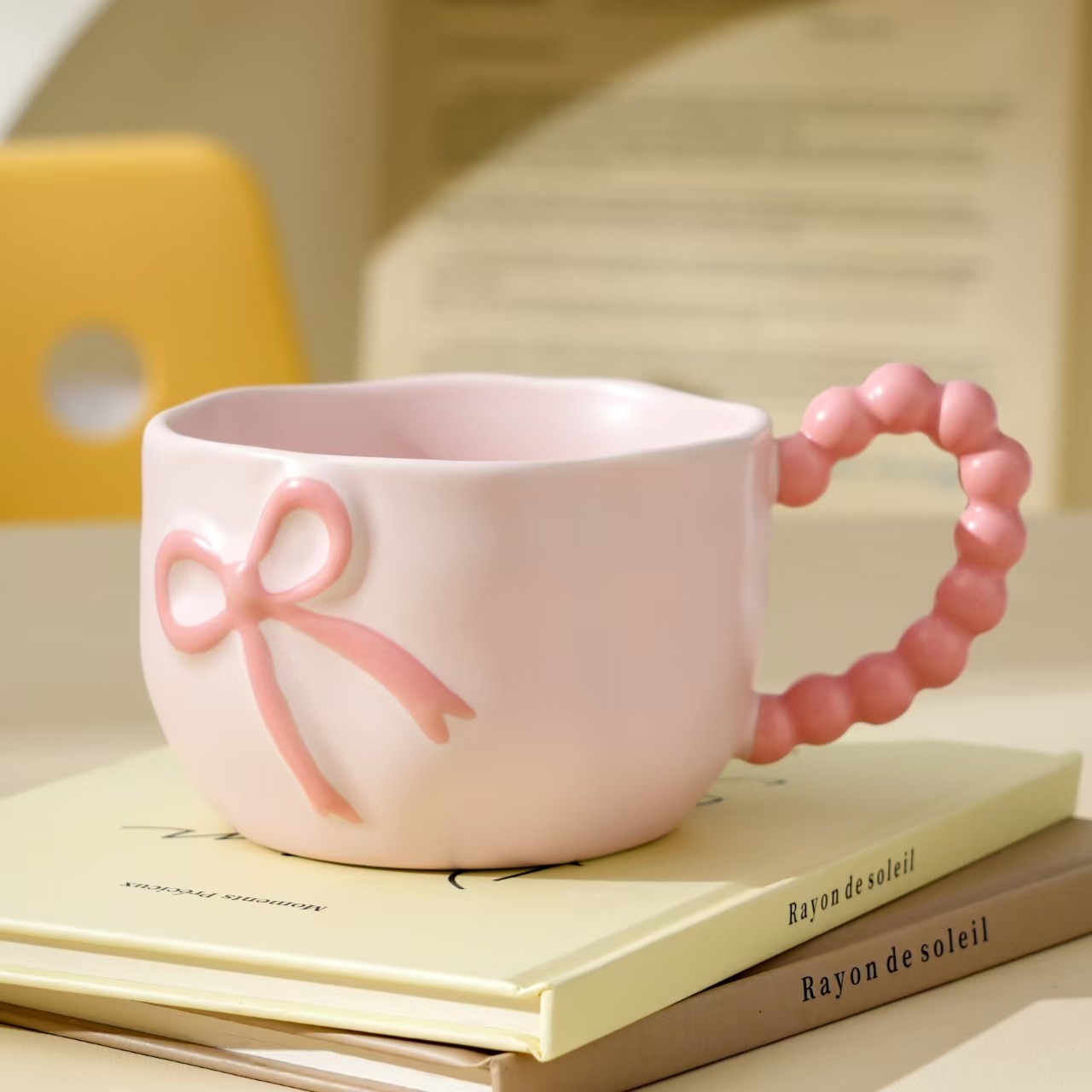 奶油陶瓷杯蝴蝶结手捏杯高颜值咖啡杯马克杯儿童水杯生日礼物女生陶瓷杯陶瓷杯学生可爱水果马克杯子细节图