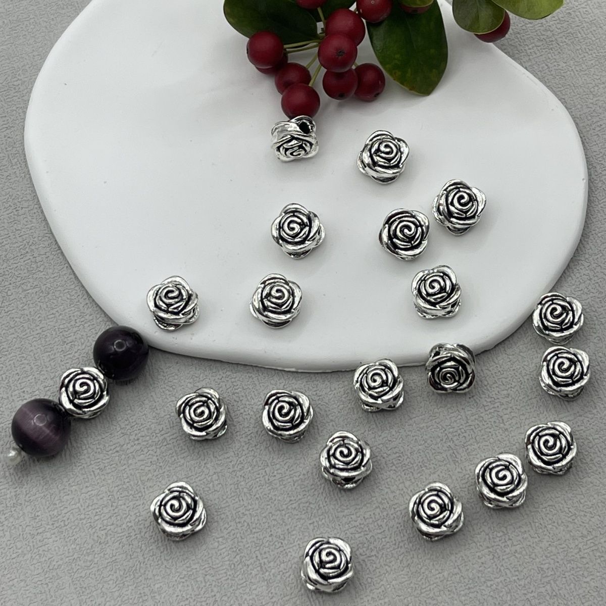 Alloy hidden silver ancient silver bead double-sided rose card, about 10mm, hand-strung bead accessories, diy retro material jewelry accessories