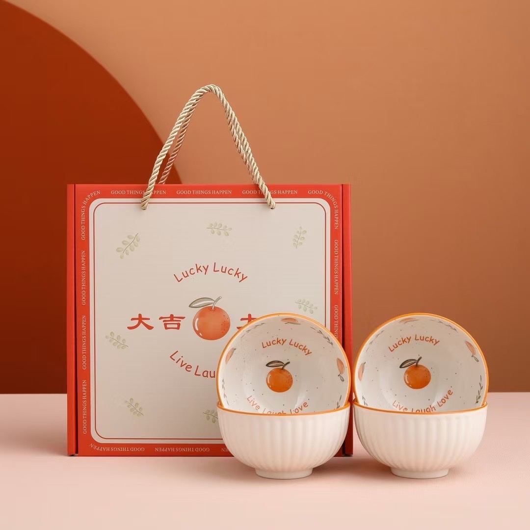 精美U盘礼品 打火机钥匙扣笔礼品套装 笔记本定制本 过节礼盒套装 创意实用商务礼品套装产品图