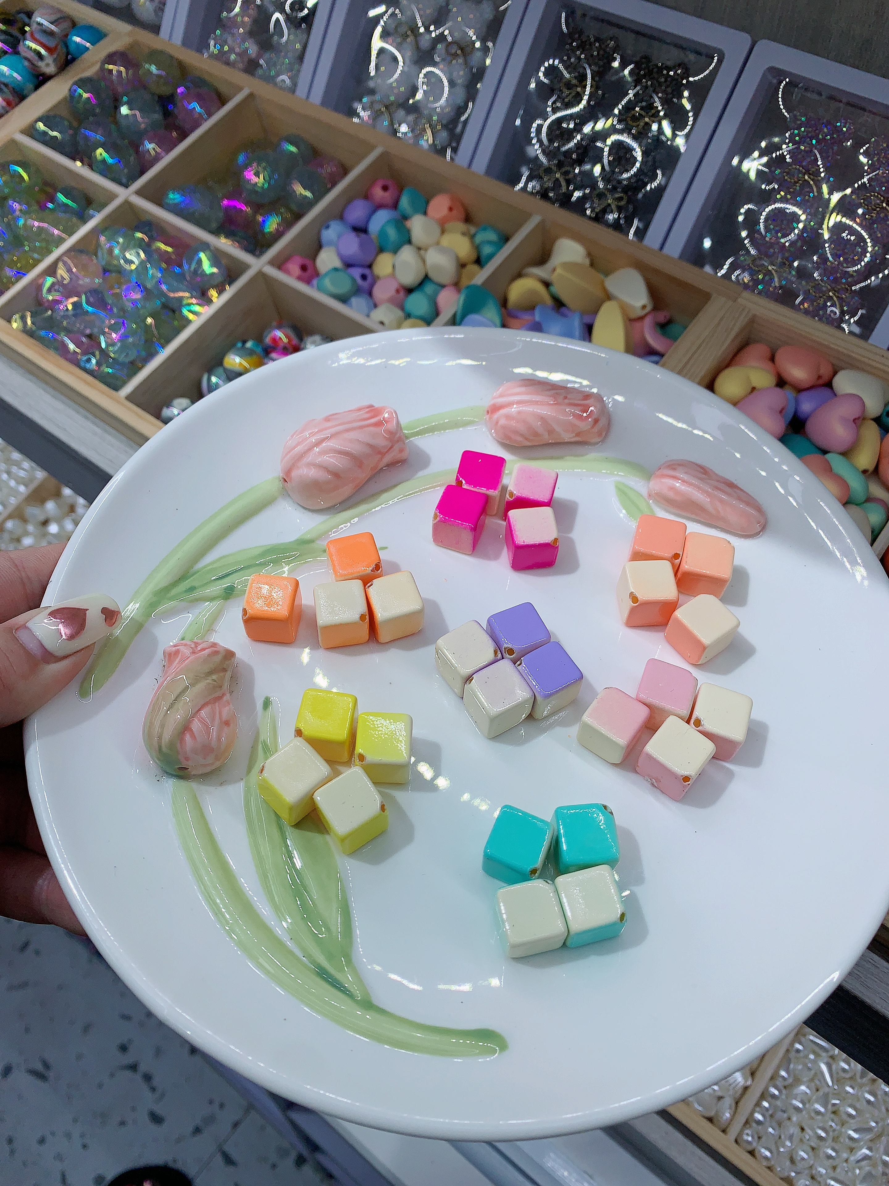 ABS仿珍珠塑料珠双色烤漆卡16斜孔方块珠手工DIY包扣项链手链饰品精选配件包装产品图