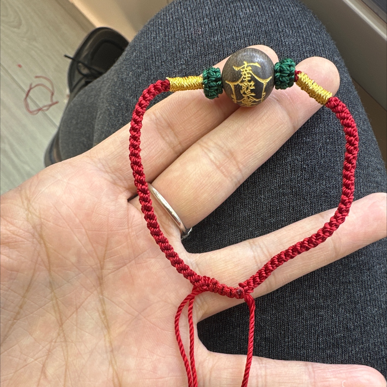 太岁红绳手链