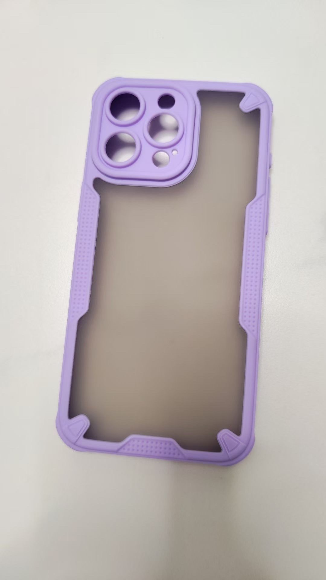 凡甲肤感手机壳白底实物图