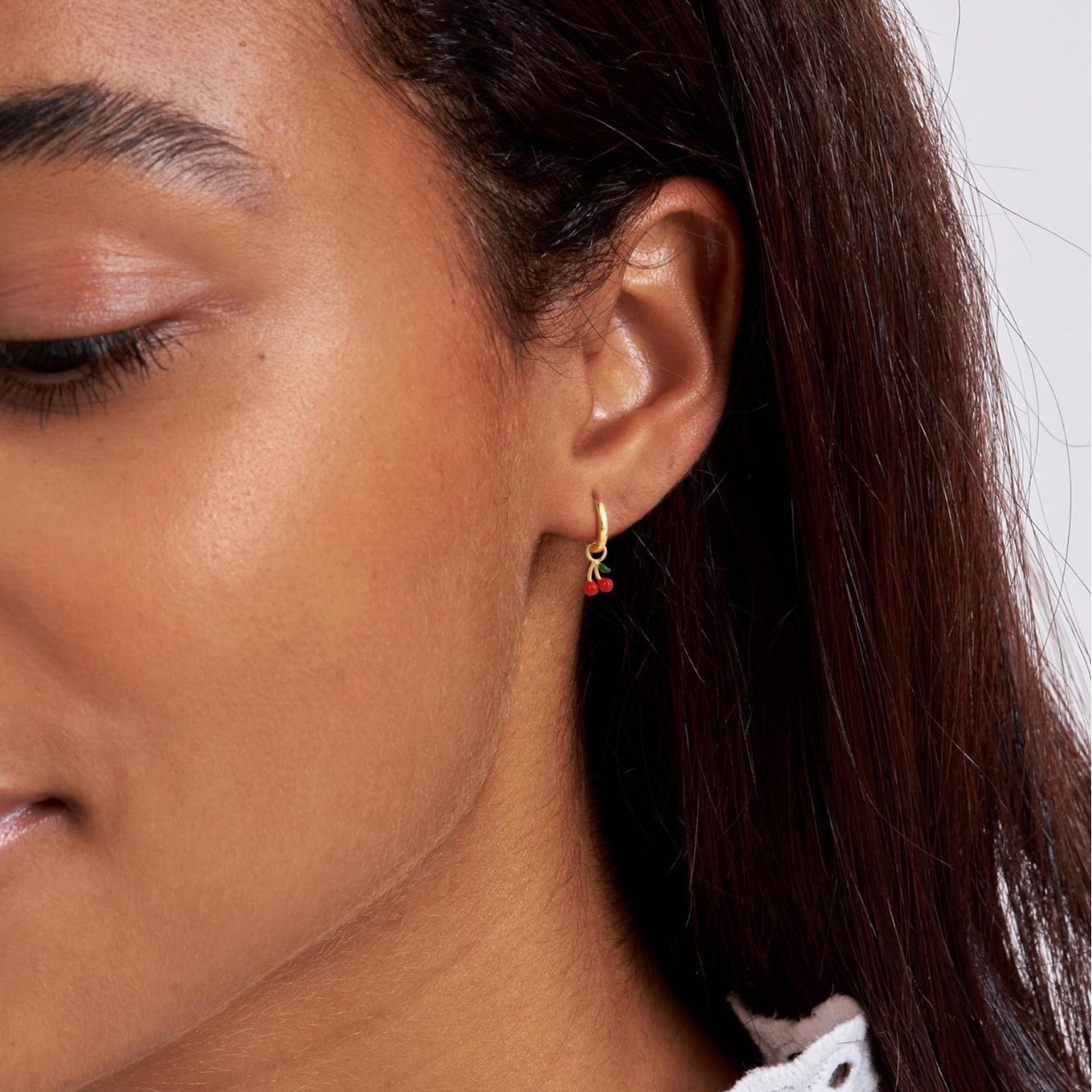 欧美跨境热销 真金黄铜电镀 法式气质轻奢高级感珍珠吊坠耳环套装 时尚气质简约百搭耳饰批发套装女 三件套可拆卸搭配详情图4