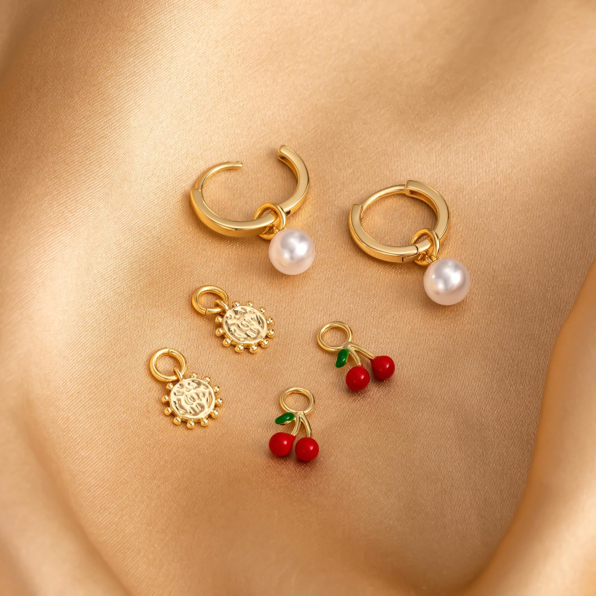 欧美跨境热销 真金黄铜电镀 法式气质轻奢高级感珍珠吊坠耳环套装 时尚气质简约百搭耳饰批发套装女 三件套可拆卸搭配详情图2