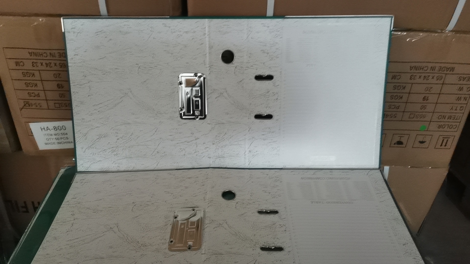 Factory wholesale office storage folders, loose-leaf folders, 2-hole quick labor folders, 3-inch file folders with printed logos Application Scenario