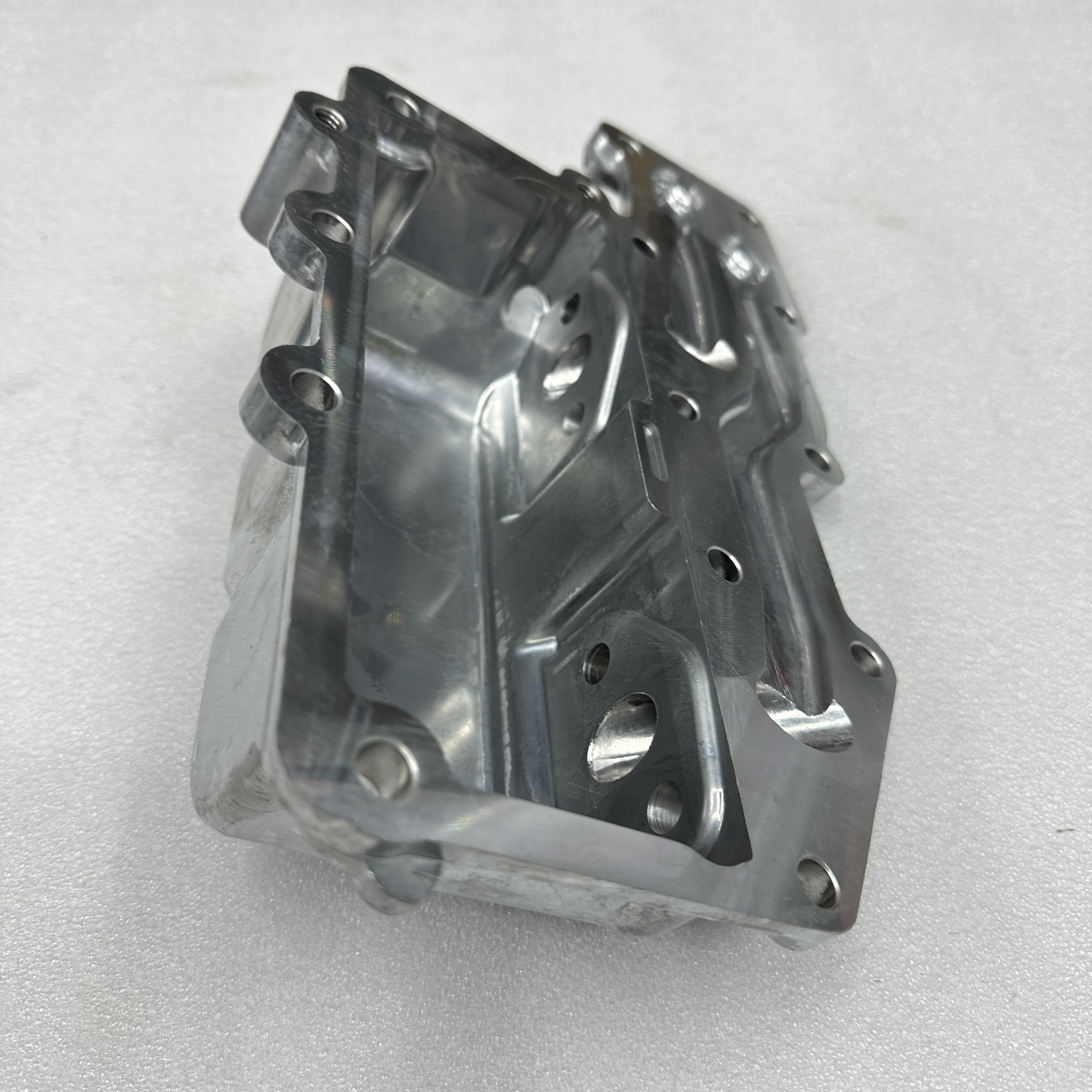 تنطبق قطع الغيار الميكانيكية الهندسية على أغطية المبردات 02/203106 لمحرك جيسيبو JCB Item Picture