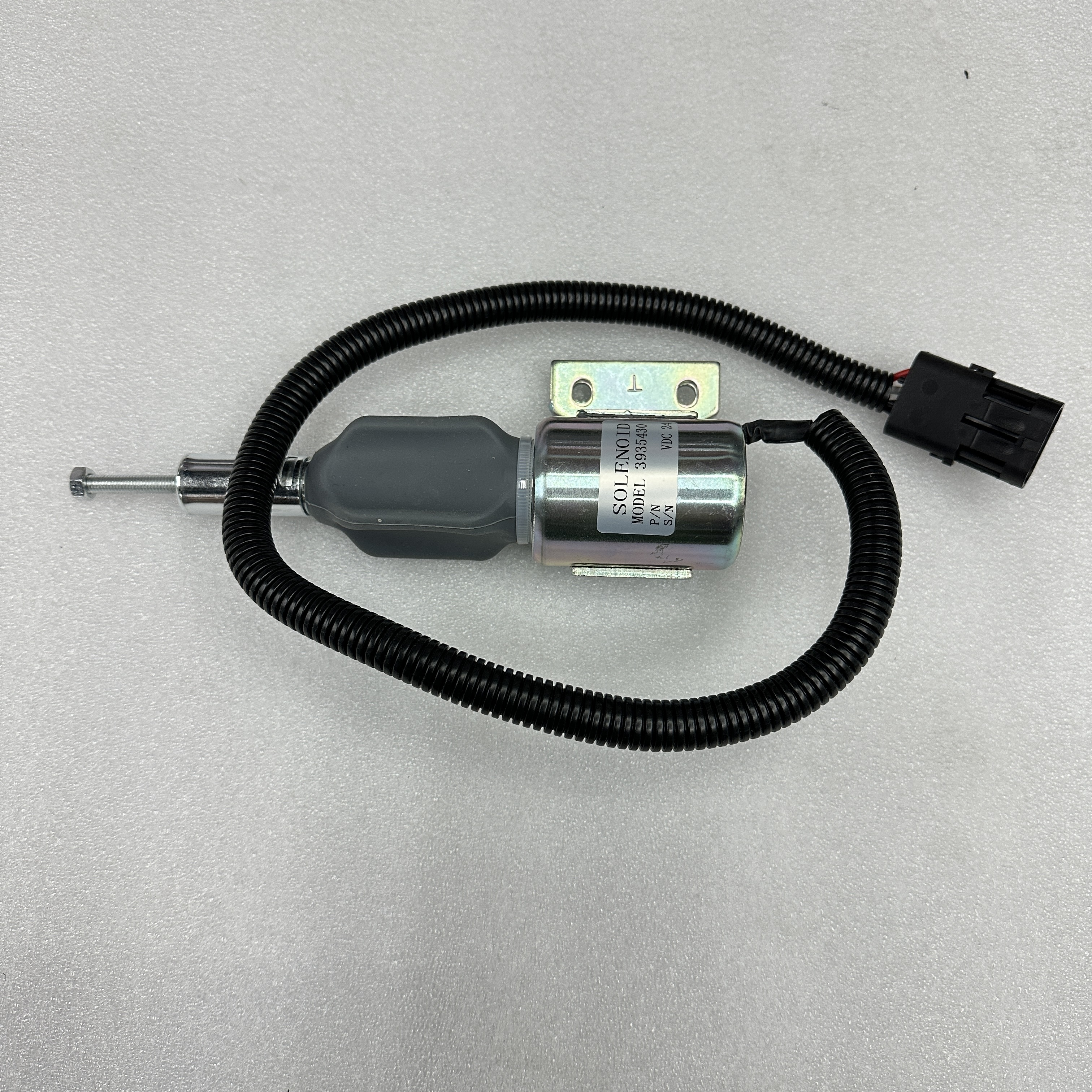 Truck parts are suitable for Cummins 6BT engine stop solenoid valve 3935430 Application Scenario