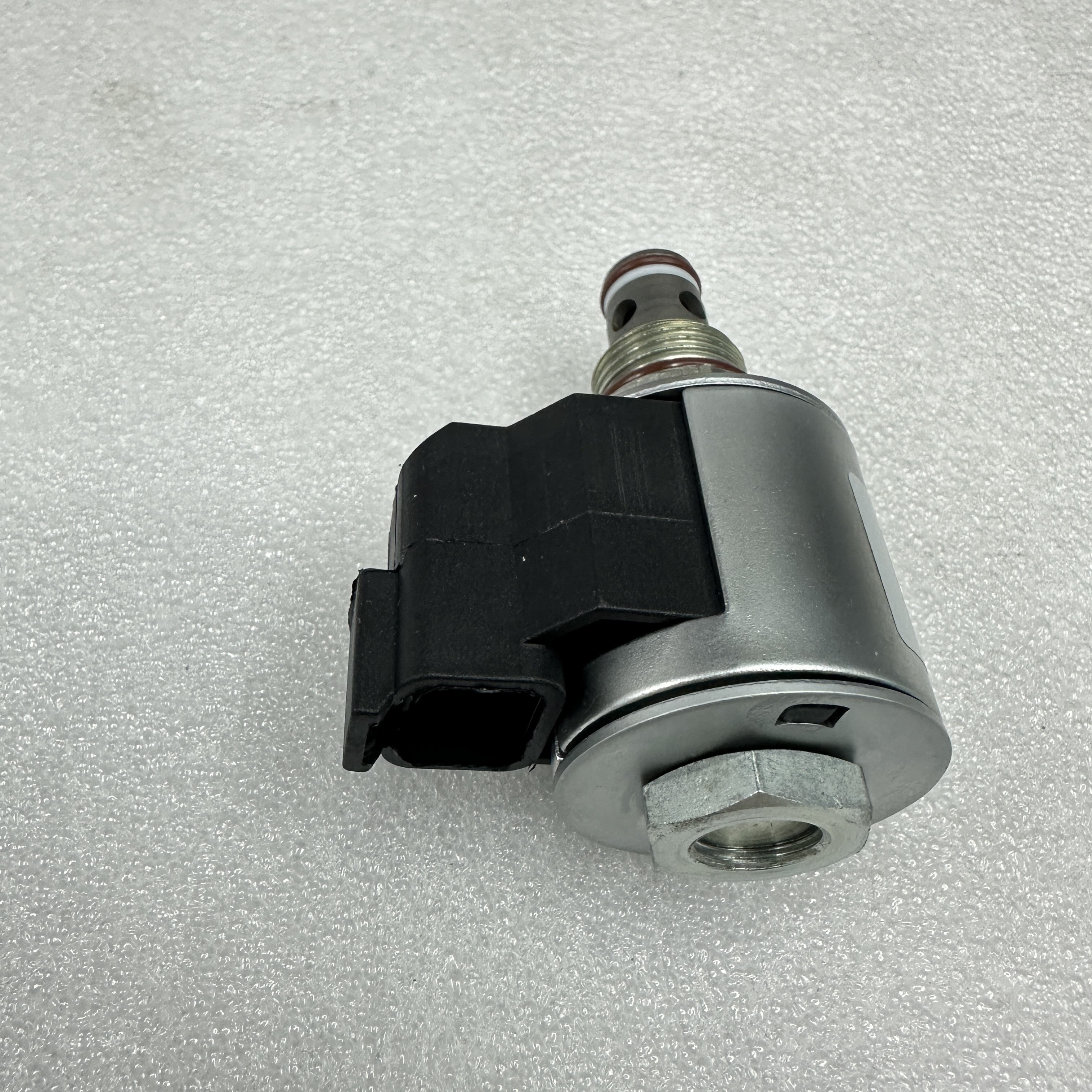 The construction machinery parts are suitable for the JCB 3CX engine stop solenoid valve 25/222657 Specification image