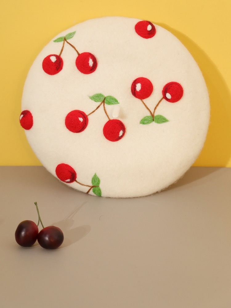 Qiu Shuo Original Cute Three-dimensional Cherry Original handmade wool felt autumn and winter Warm Beret Big Head Artistic Quality Hat Specification image