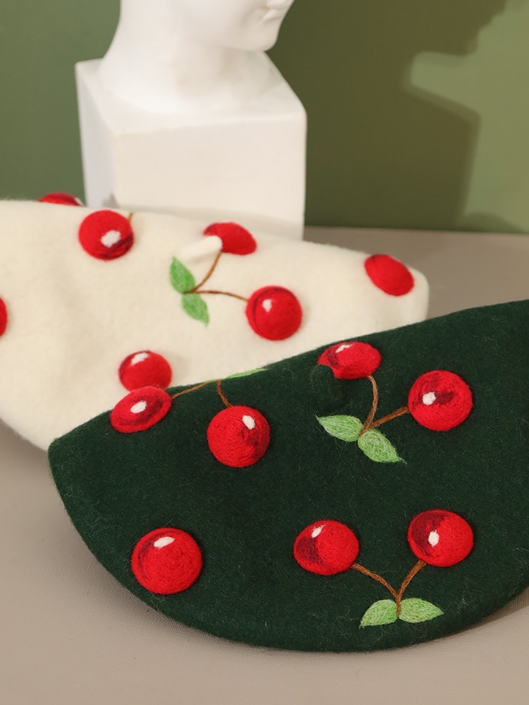 Qiu Shuo Original Cute Three-dimensional Cherry Original handmade wool felt autumn and winter Warm Beret Big Head Artistic Quality Hat details Picture