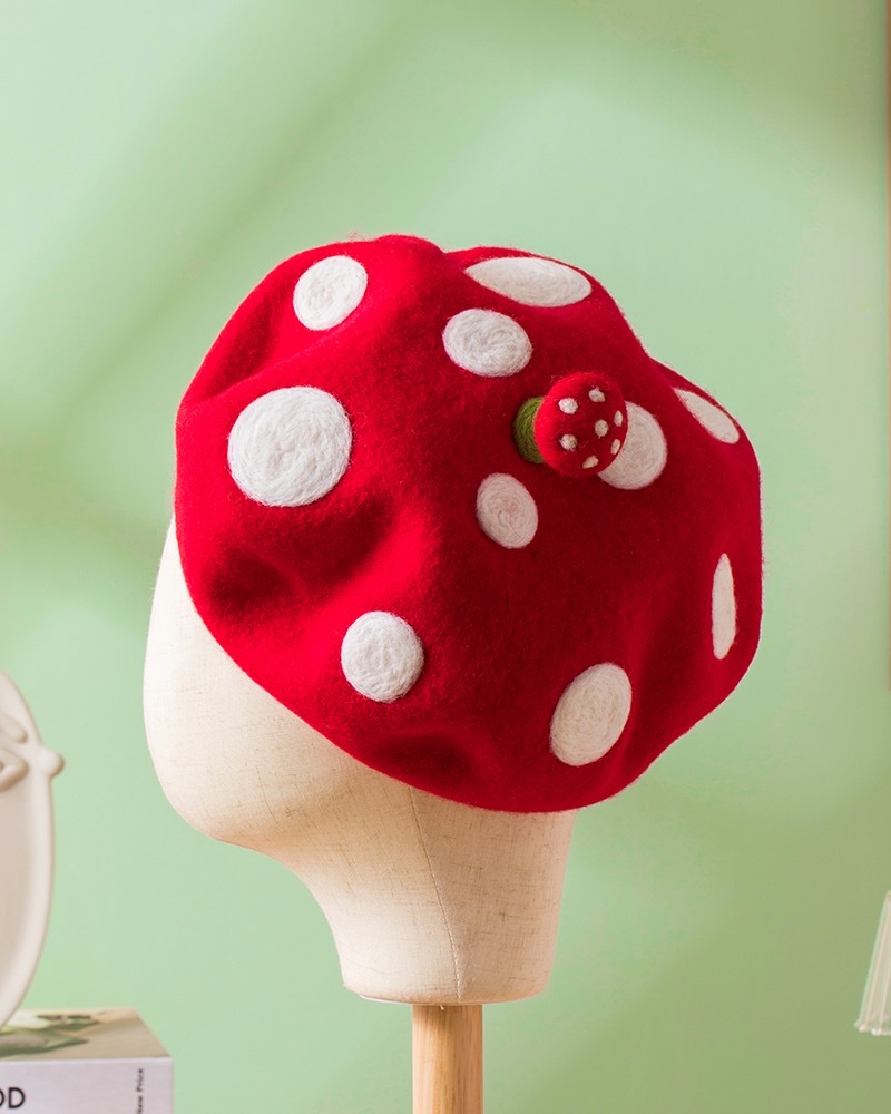 Qiu Shuo Original Handmade wool felt beret with a small mushroom on top, creative painter hat, birthday gift hat details Picture