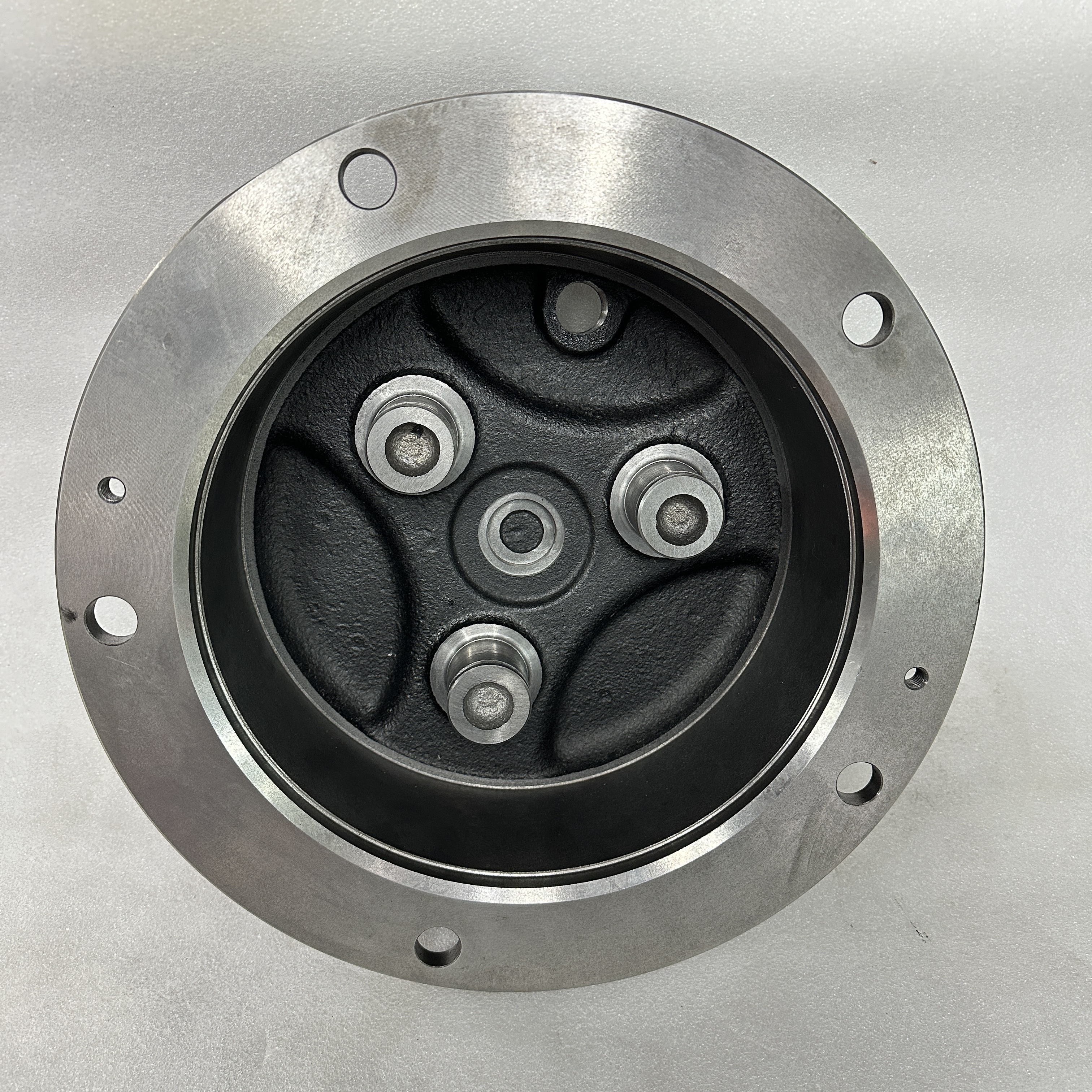 The engineering vehicle parts are suitable for the JCB planetary carrier 450/10216 details Picture