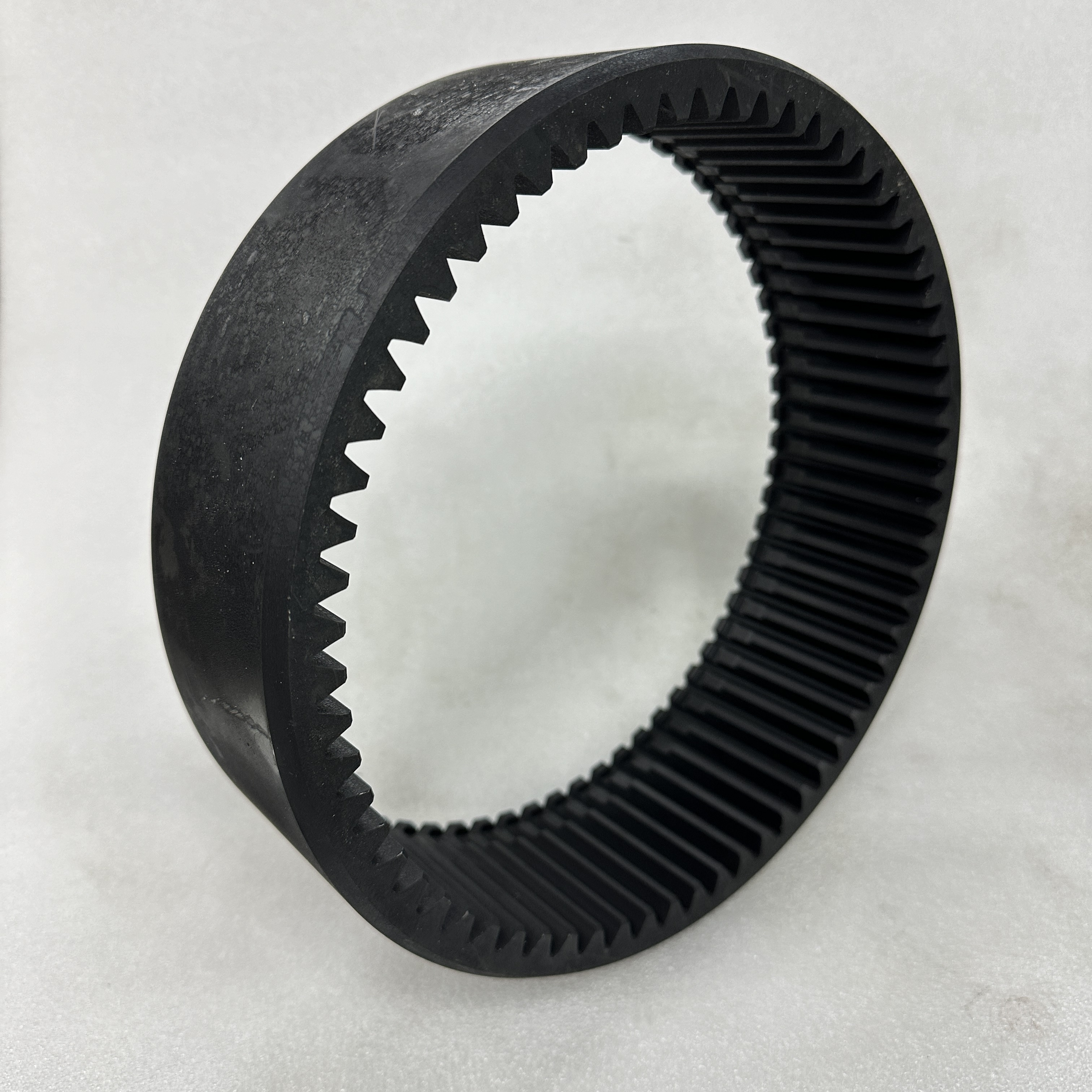The engineering vehicle parts are suitable for JCB construction machinery gear rings 450/10205 Specification image