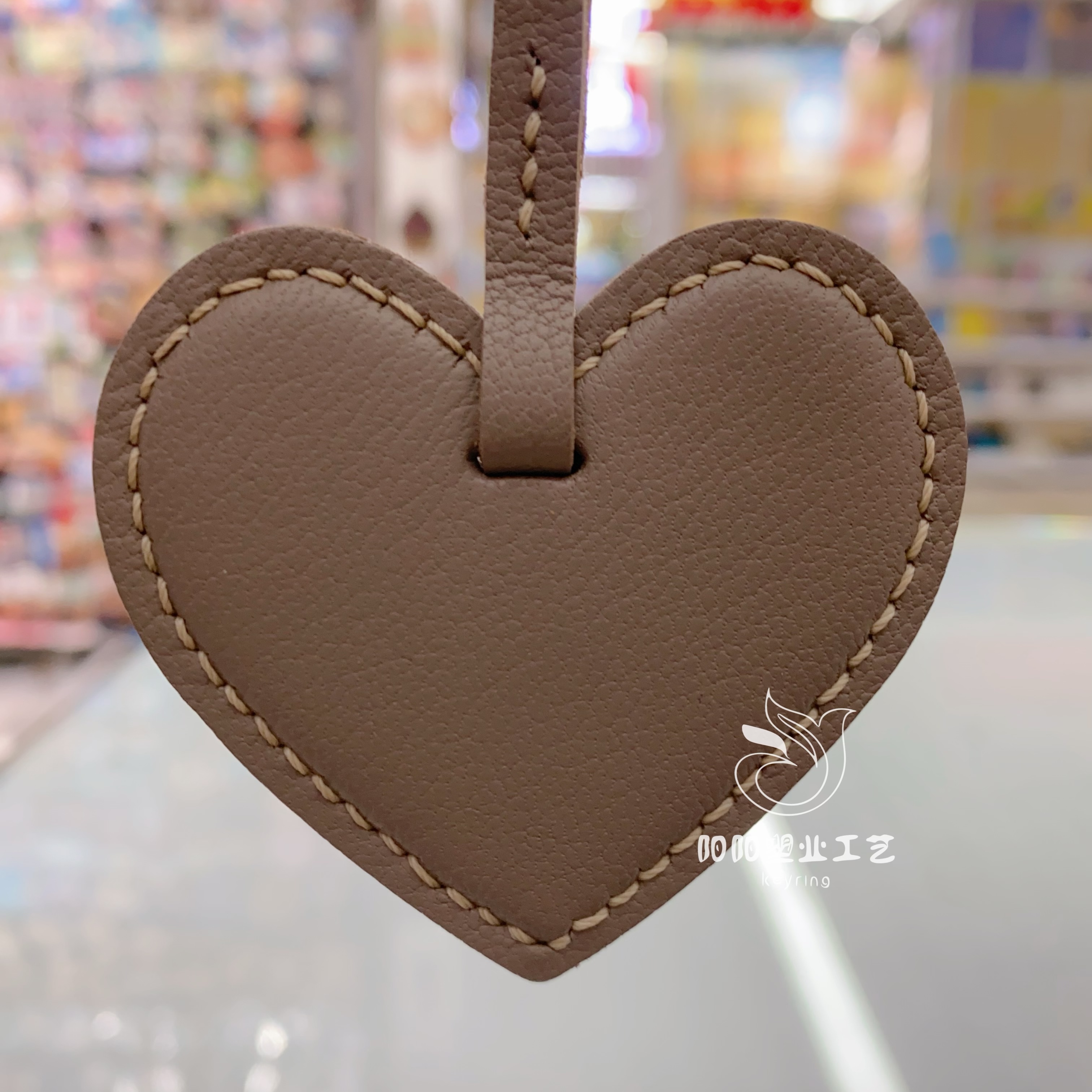 真皮心形钥匙扣个性化定制男女生名字情侣款包包挂件爱心钥匙配件钥匙扣皮革产品图